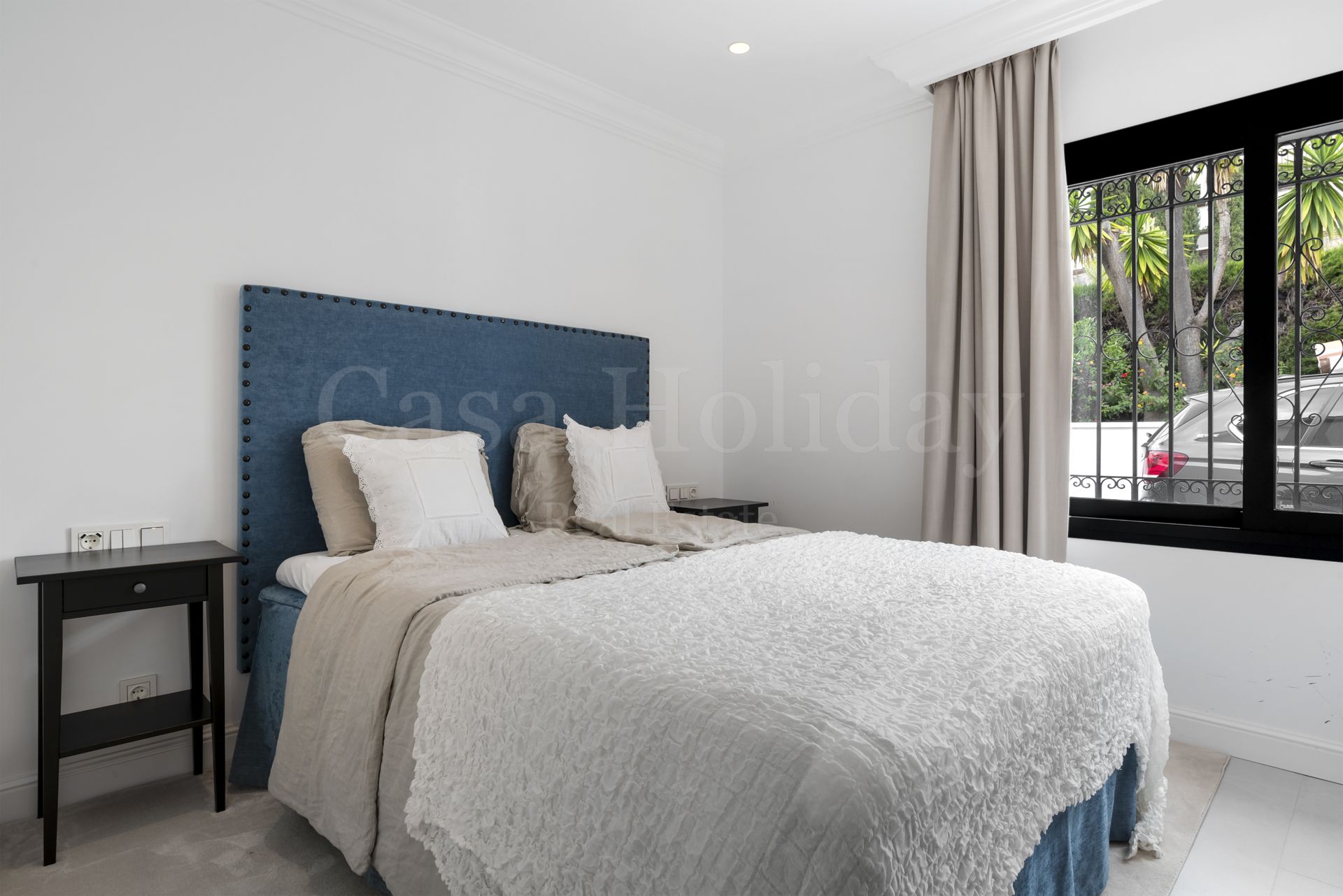 Villa en Altos del Paraiso, Benahavis