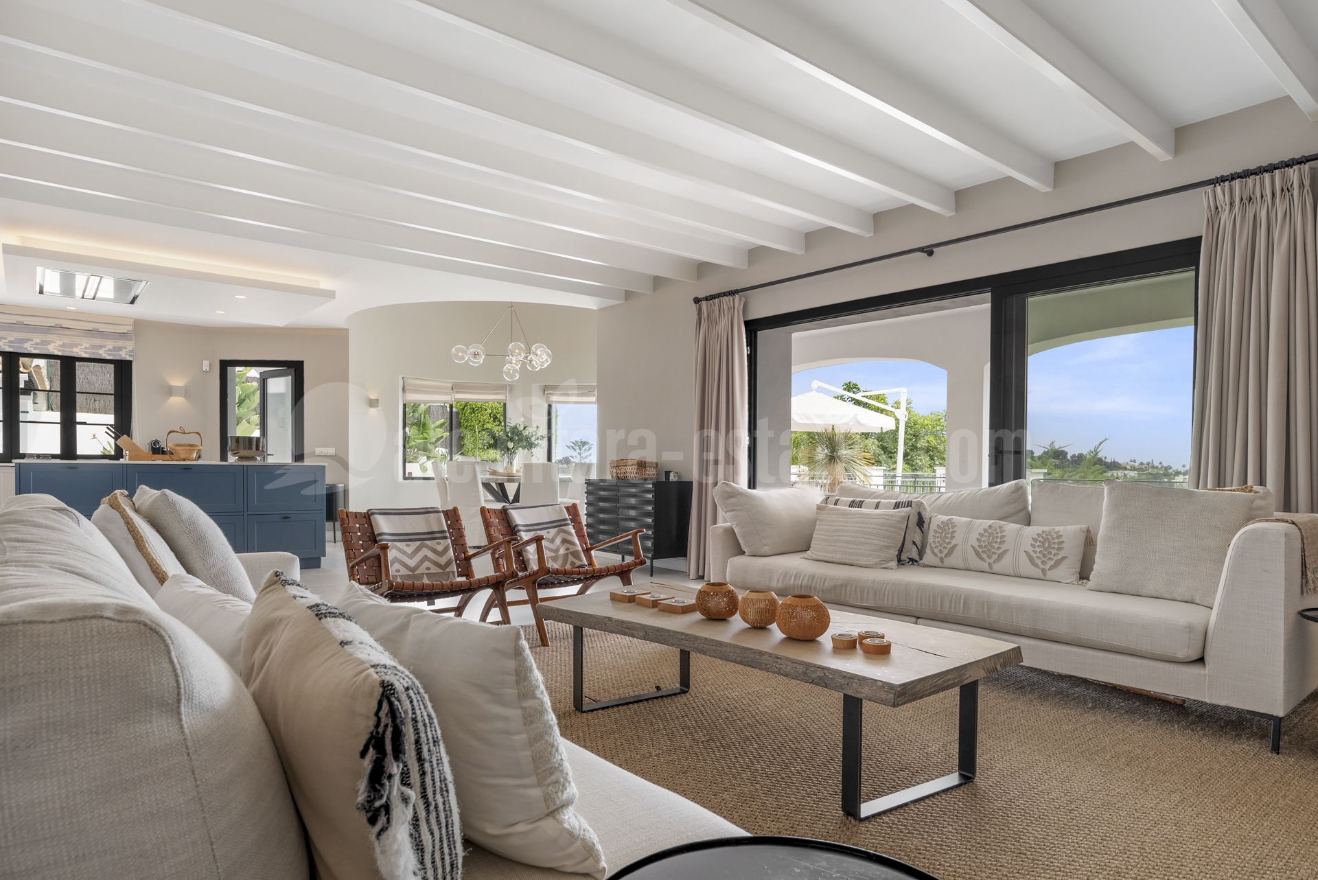 Villa en Altos del Paraiso, Benahavis