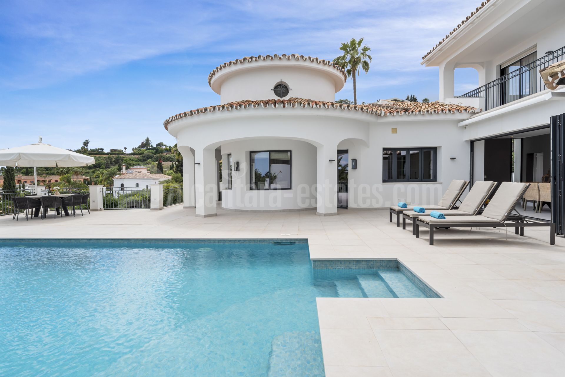 Villa en Altos del Paraiso, Benahavis