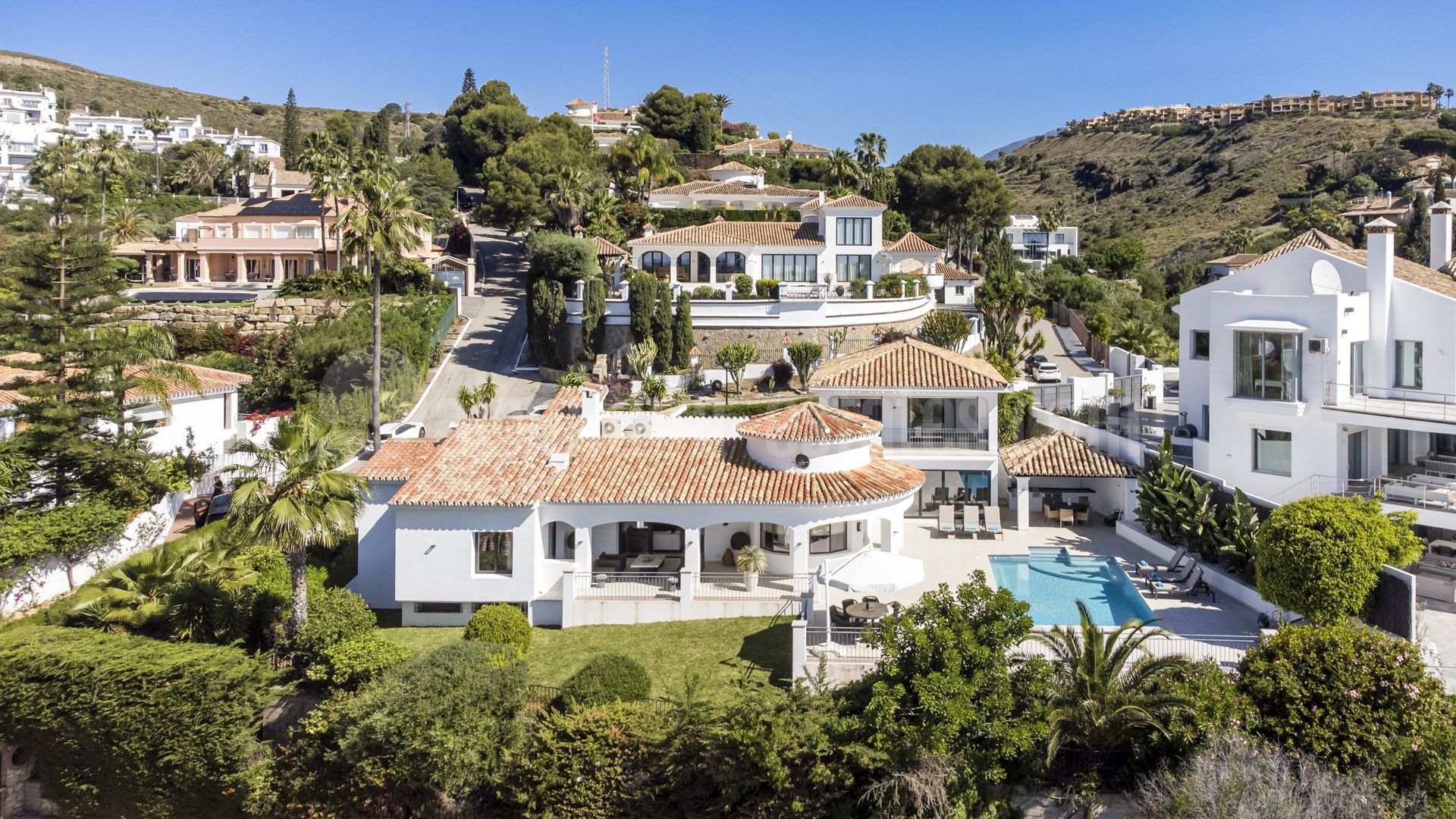 Villa en Altos del Paraiso, Benahavis