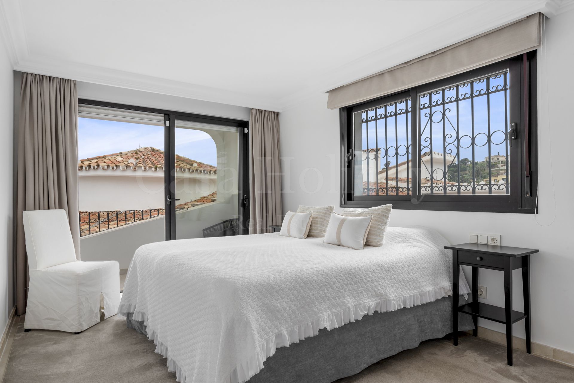 Villa en Altos del Paraiso, Benahavis