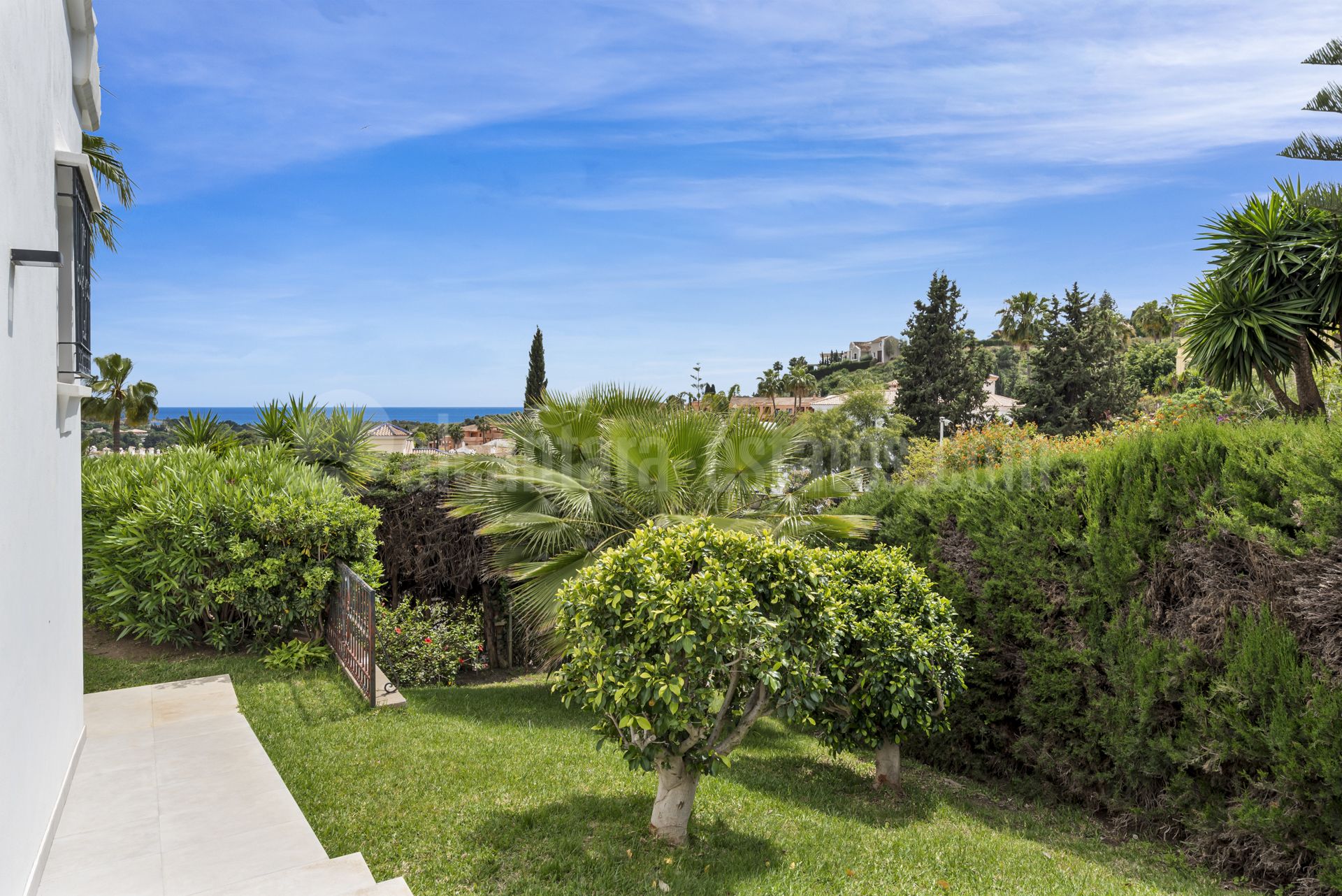 Villa en Altos del Paraiso, Benahavis