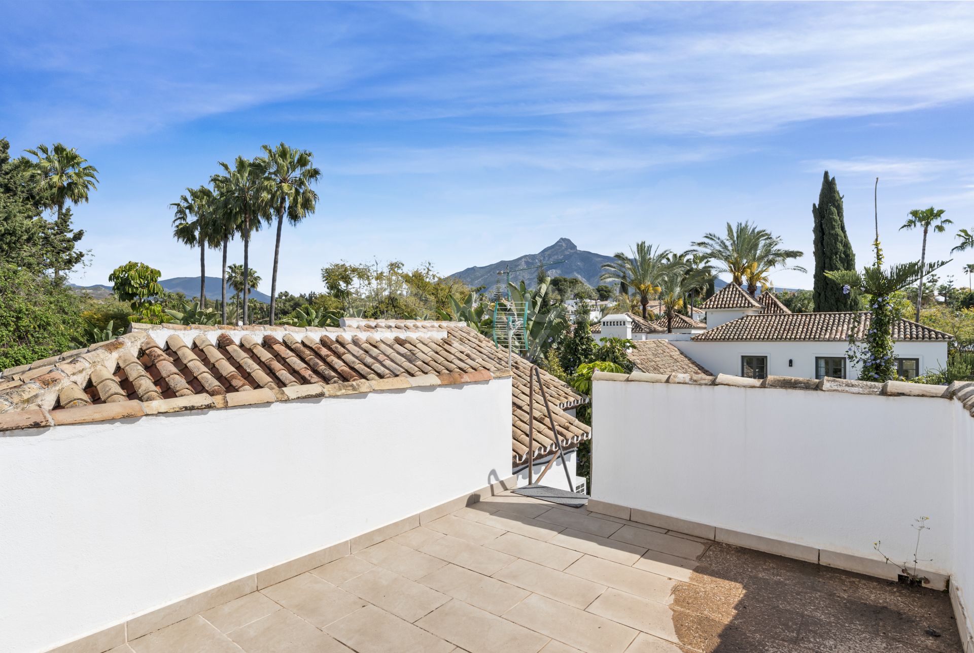 Villa for sale in Nueva Andalucia, Marbella (All)