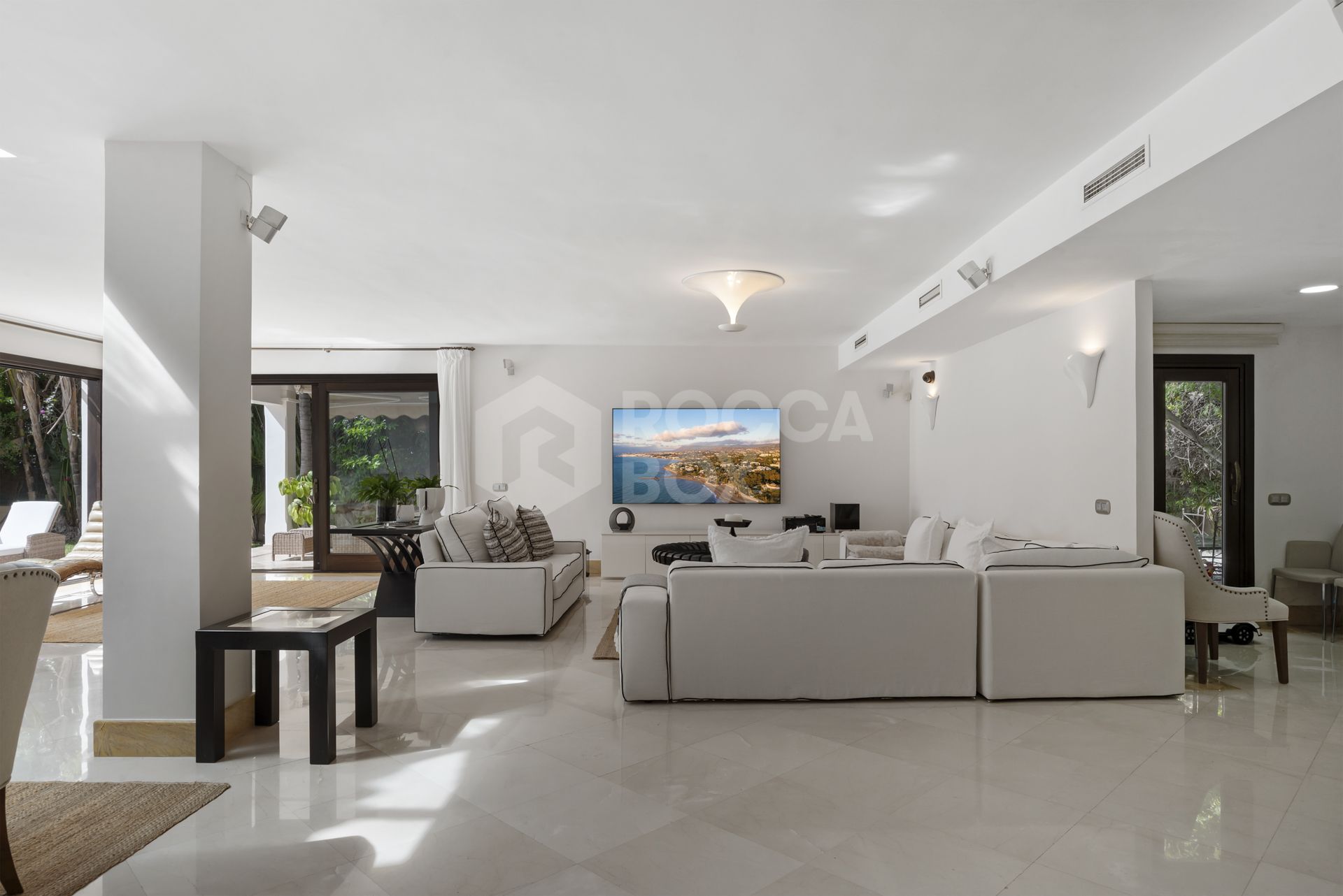 Villa for sale in Nueva Andalucia, Marbella (All)