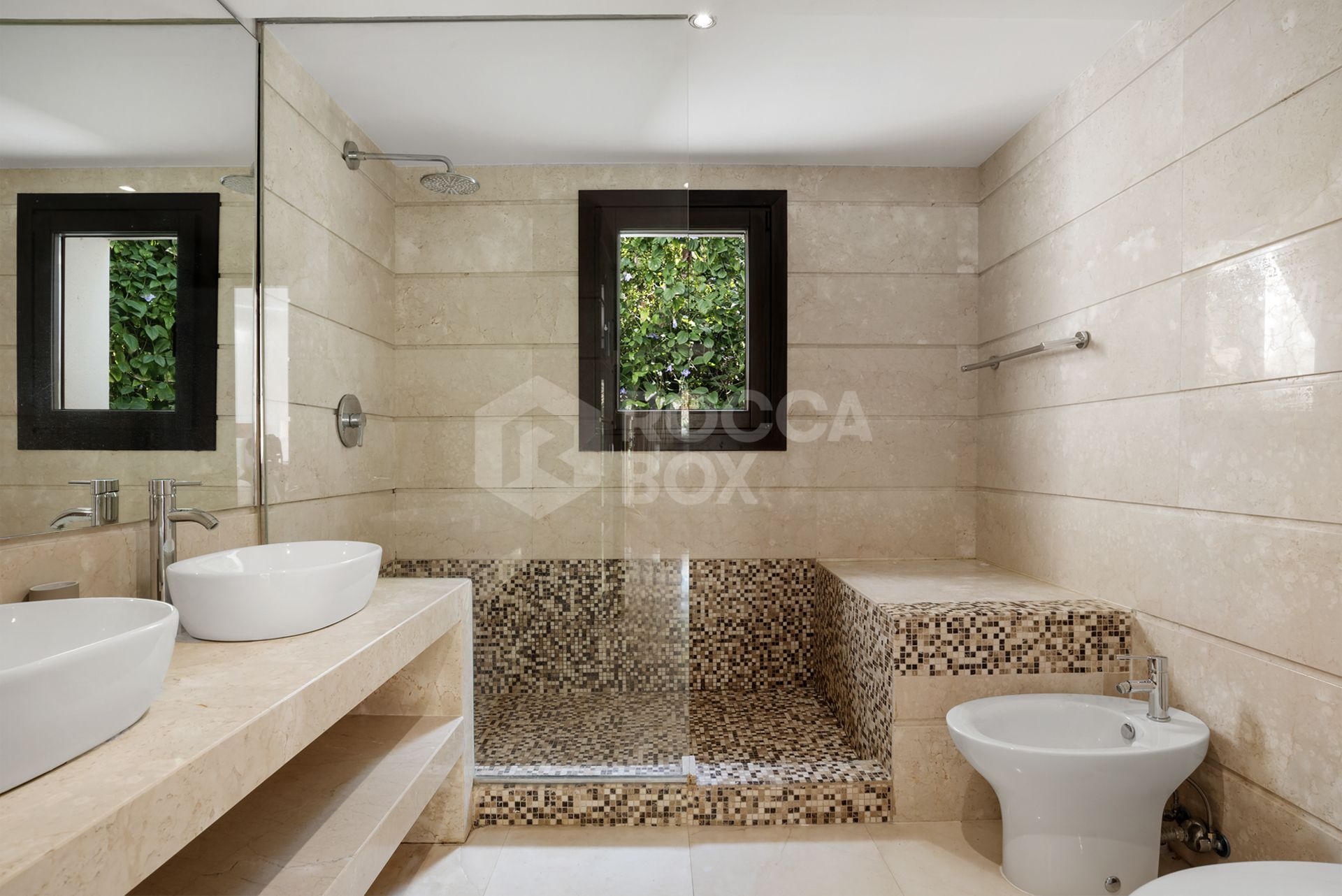 Villa for sale in Nueva Andalucia, Marbella (All)