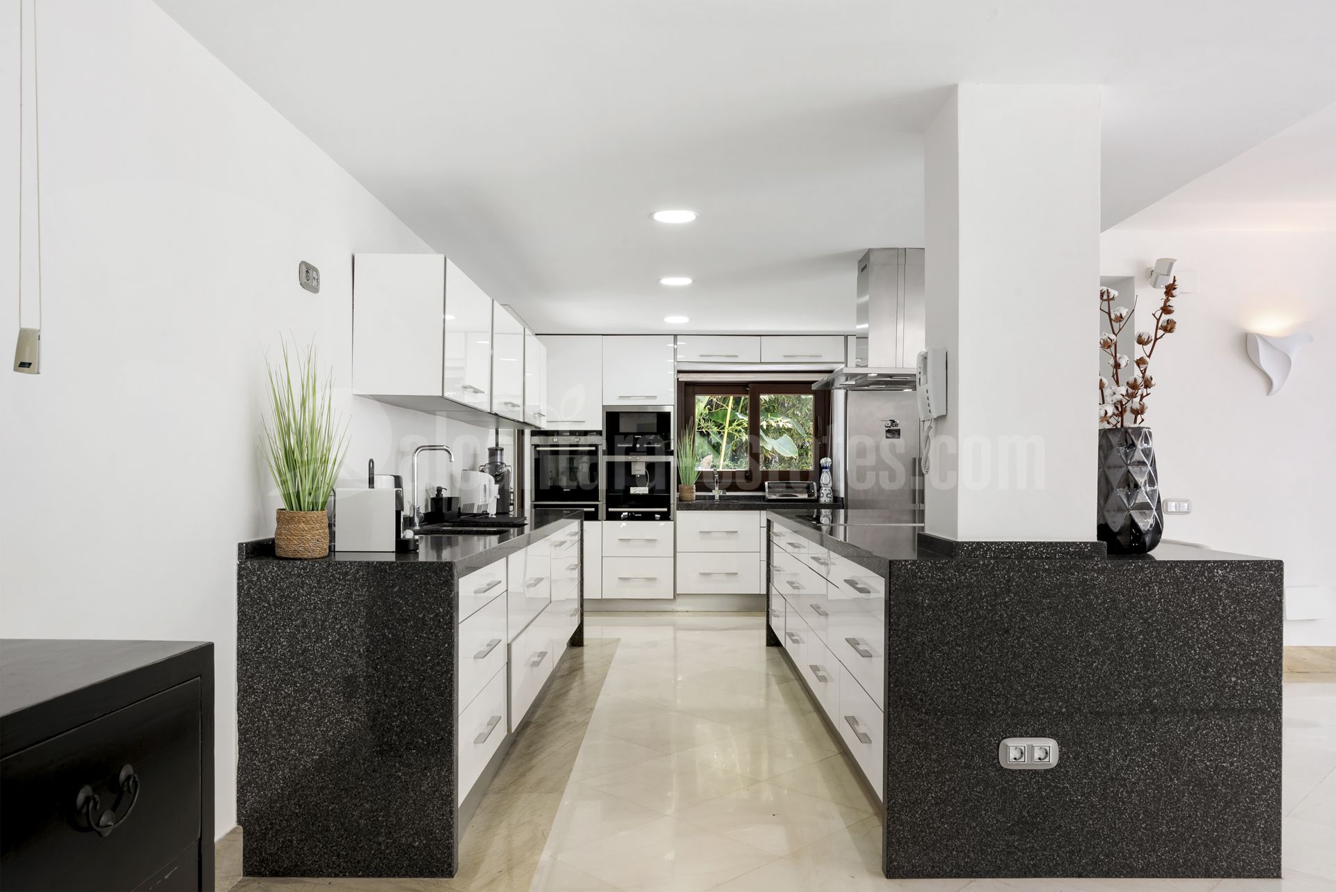 Villa en Nueva Andalucia, Marbella