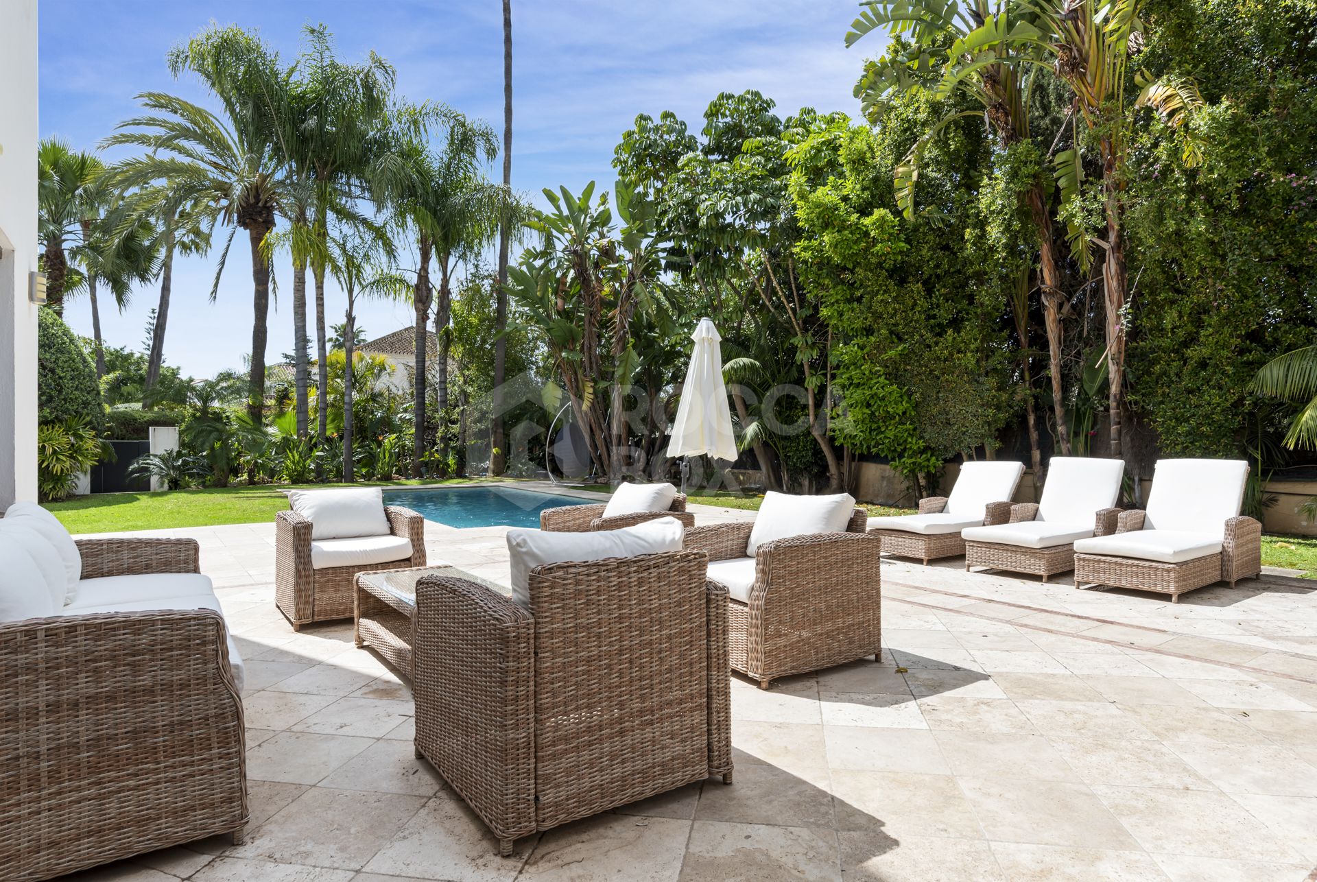 Villa for sale in Nueva Andalucia, Marbella (All)