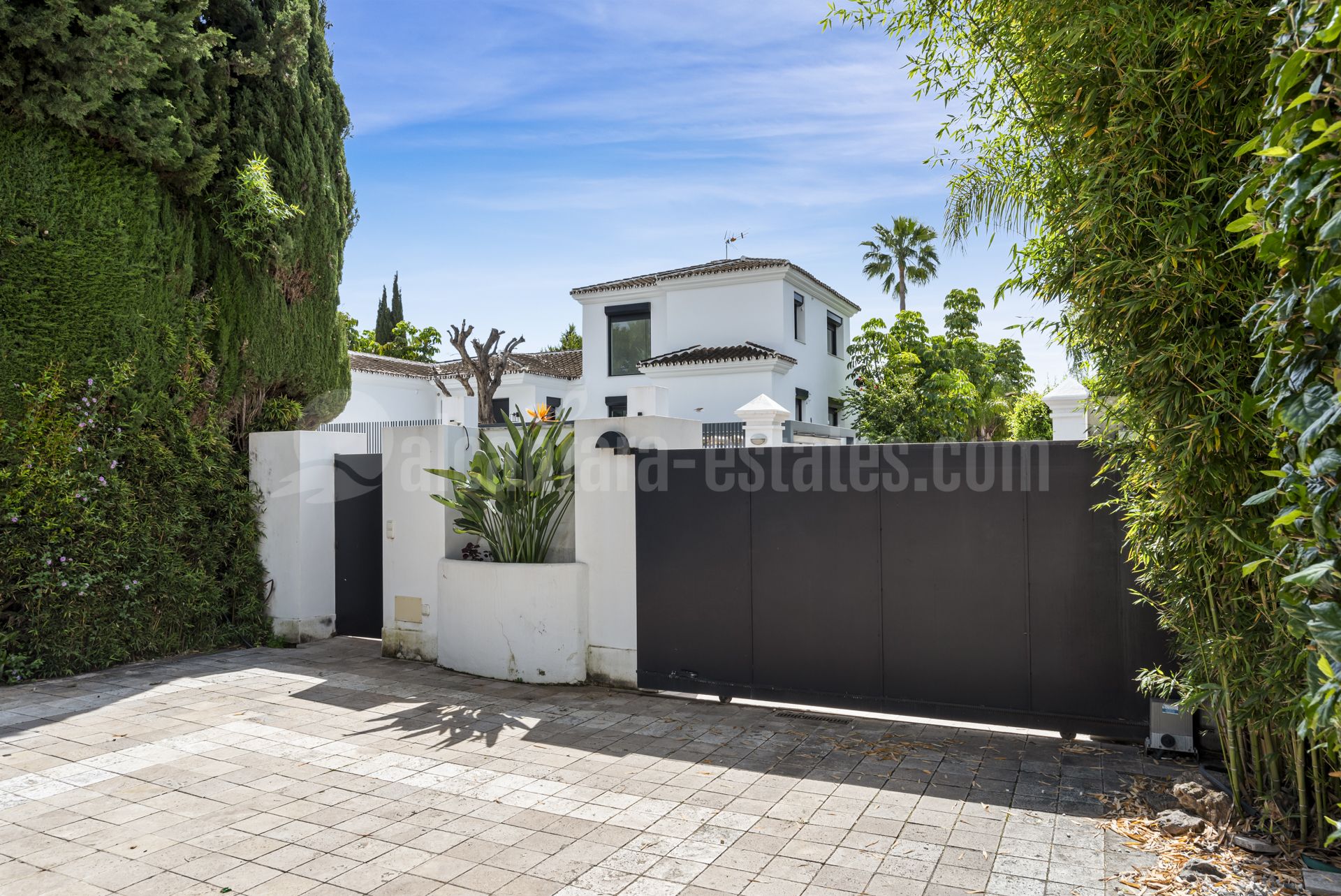 Villa en Nueva Andalucia, Marbella