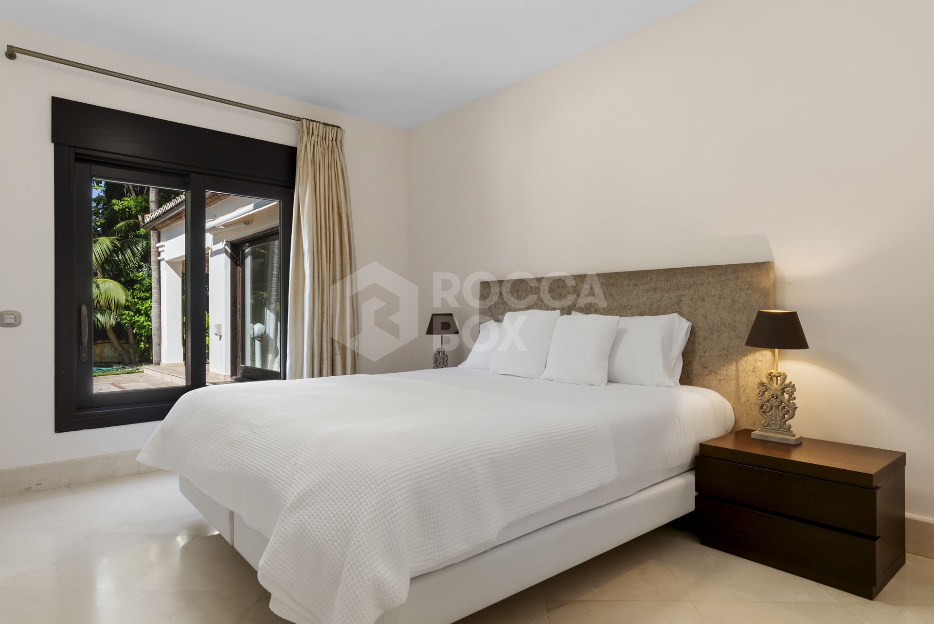 Villa for sale in Nueva Andalucia, Marbella (All)