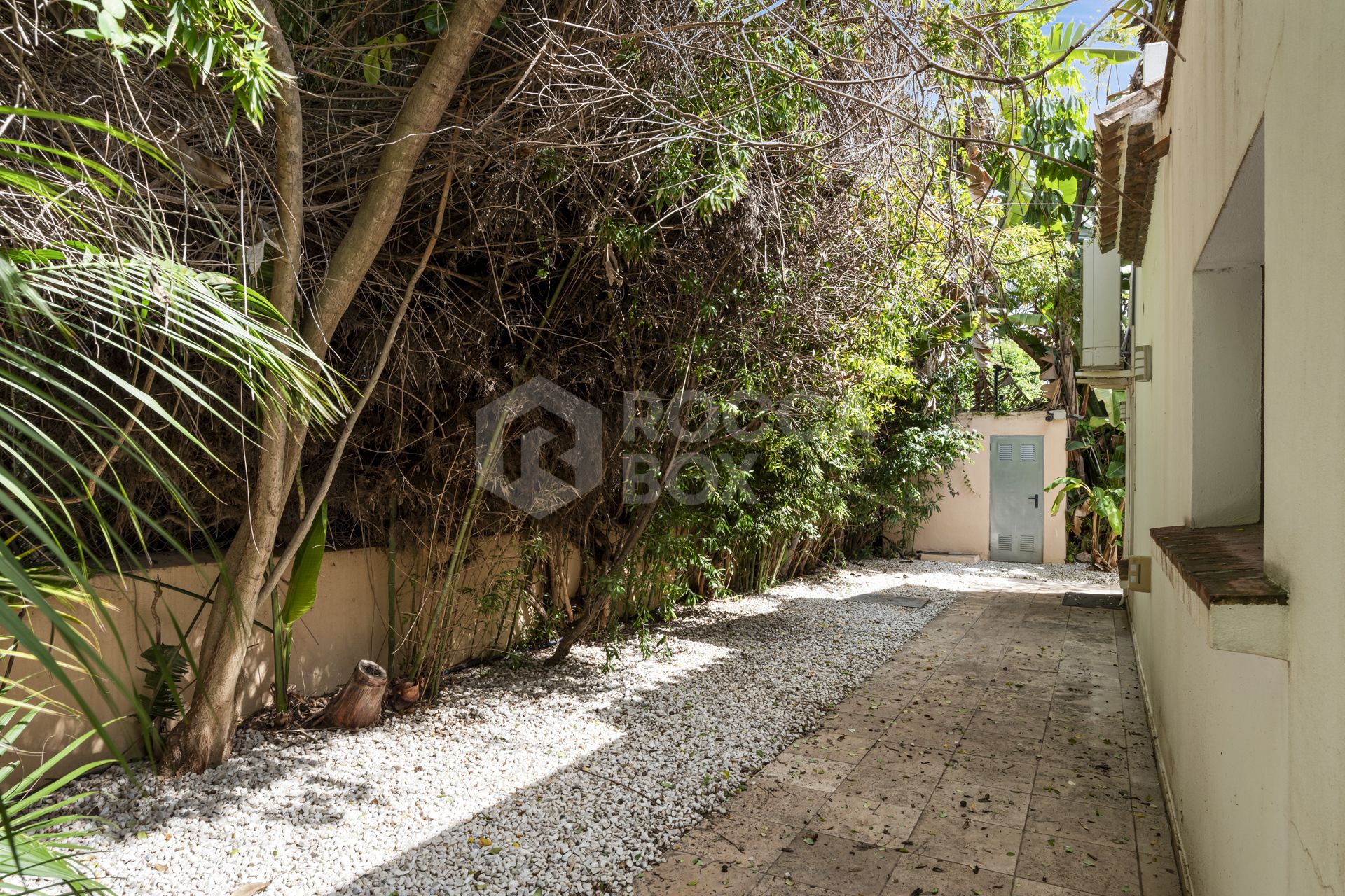 Villa for sale in Nueva Andalucia, Marbella (All)