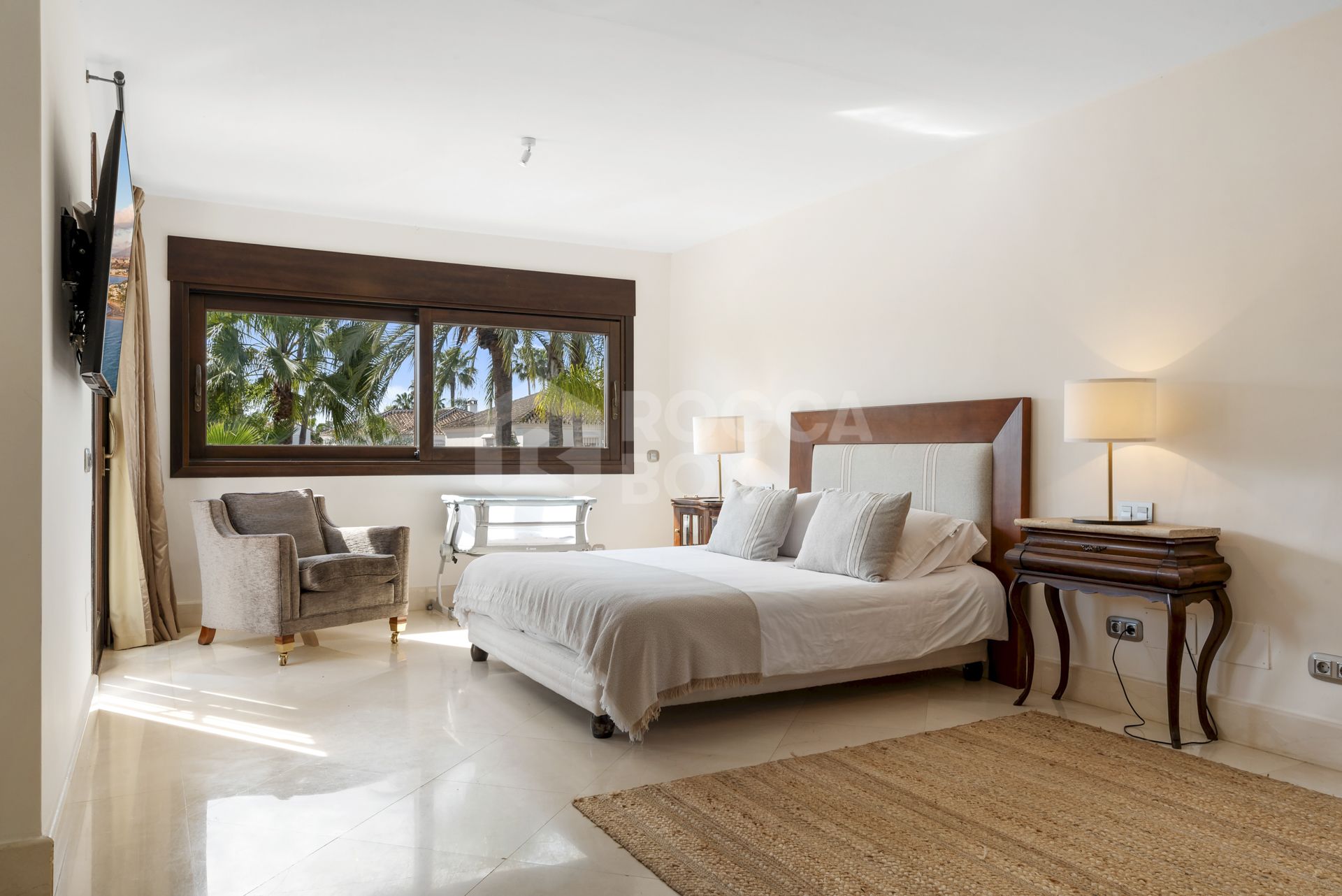 Villa for sale in Nueva Andalucia, Marbella (All)