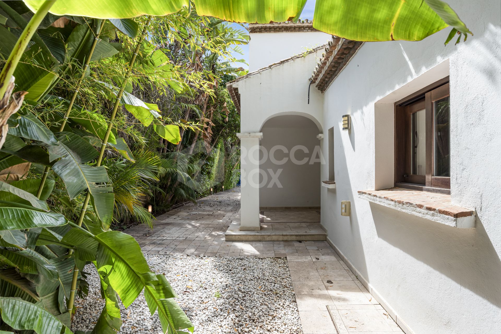 Villa for sale in Nueva Andalucia, Marbella (All)