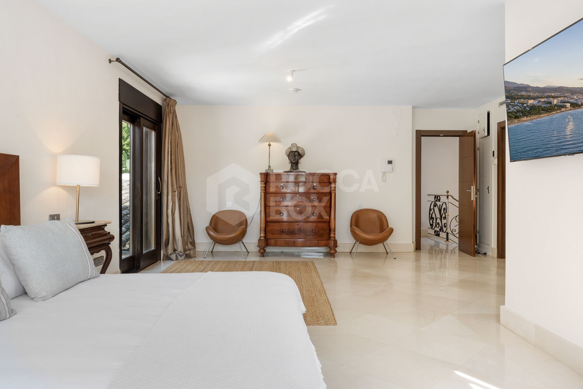 Villa for sale in Nueva Andalucia, Marbella (All)