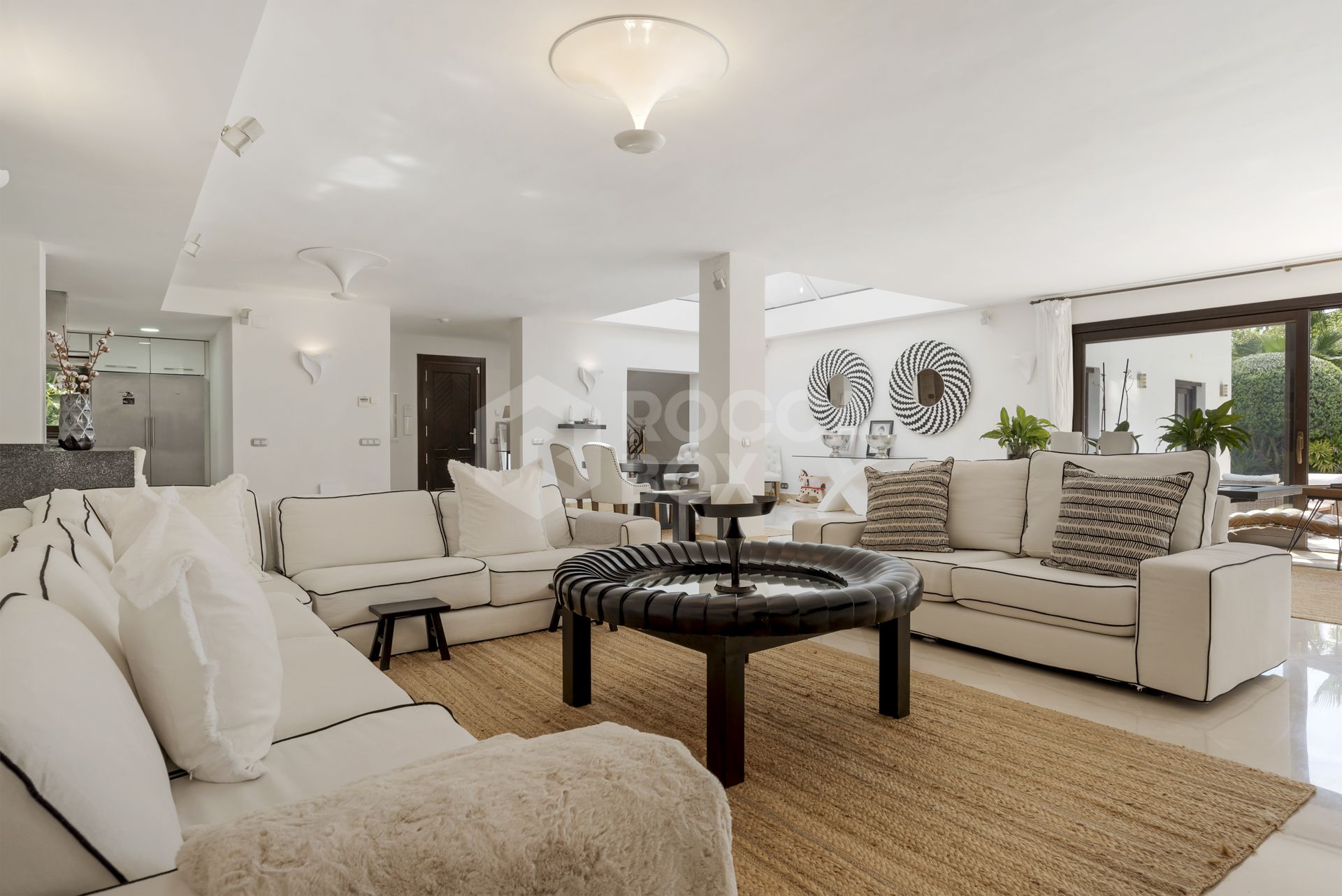 Villa for sale in Nueva Andalucia, Marbella (All)