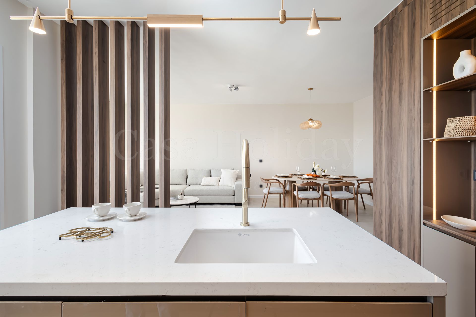 Apartment in Altos de La Quinta, Benahavis