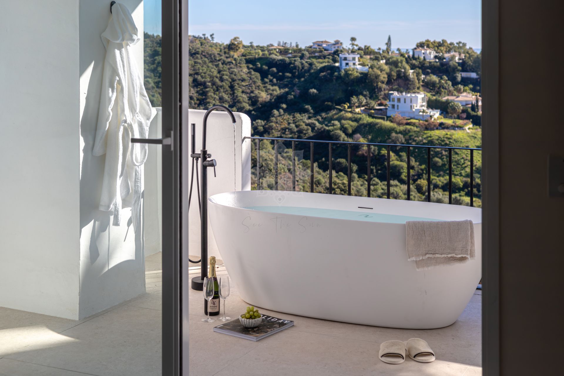 Apartament w Altos de La Quinta, Benahavis