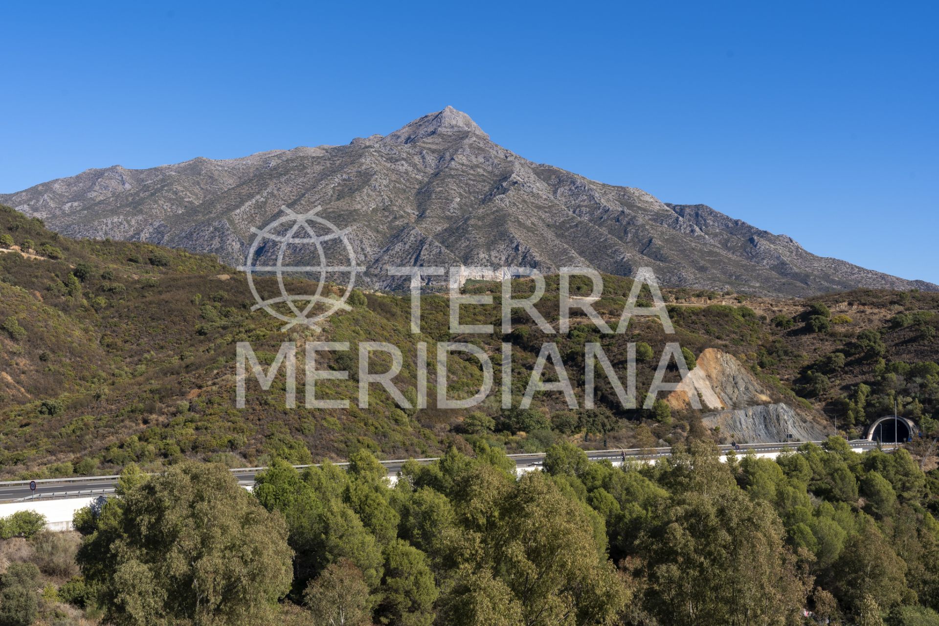Duplex Penthouse in La Morelia de Marbella, Marbella