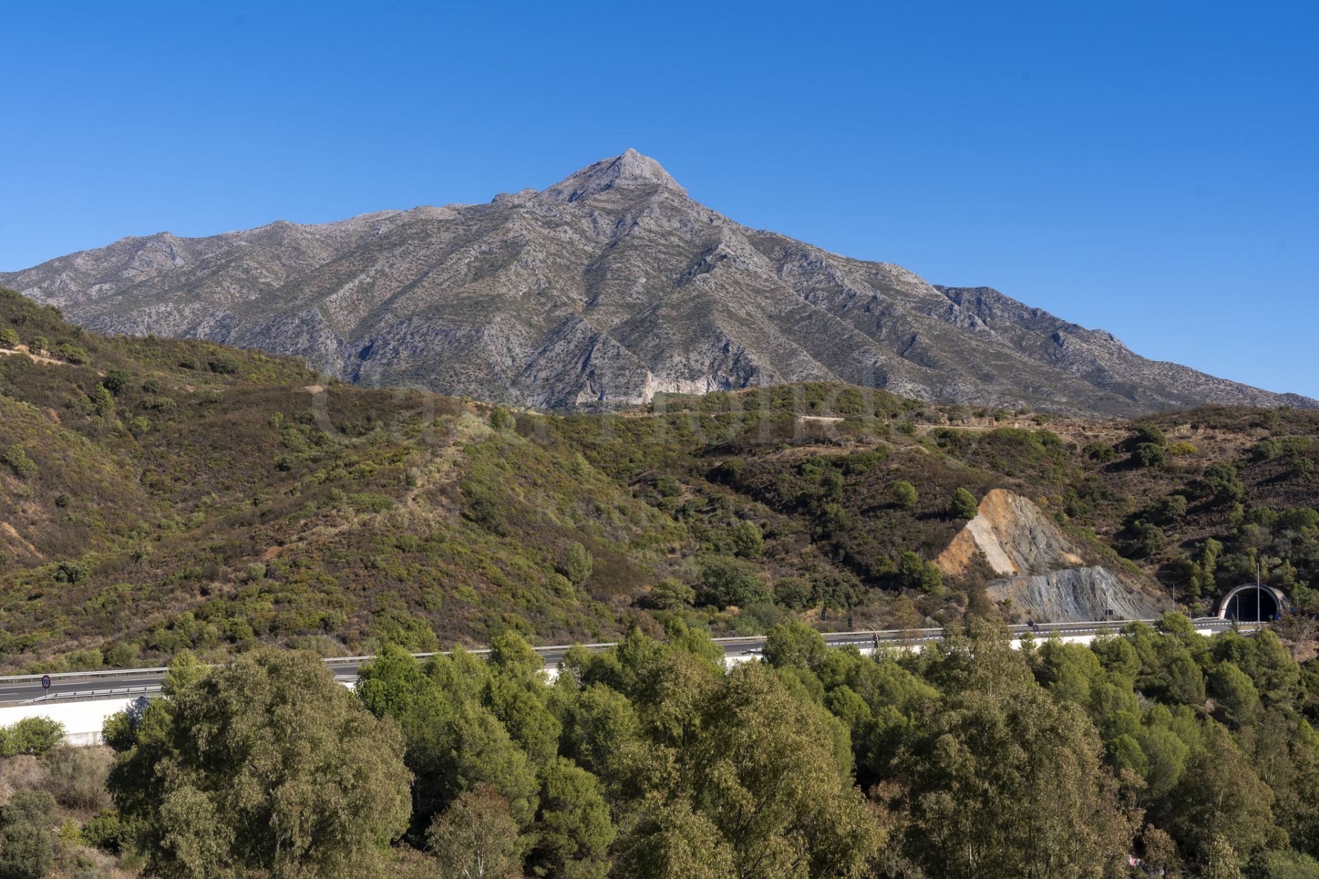 Atico Duplex en La Morelia de Marbella, Marbella