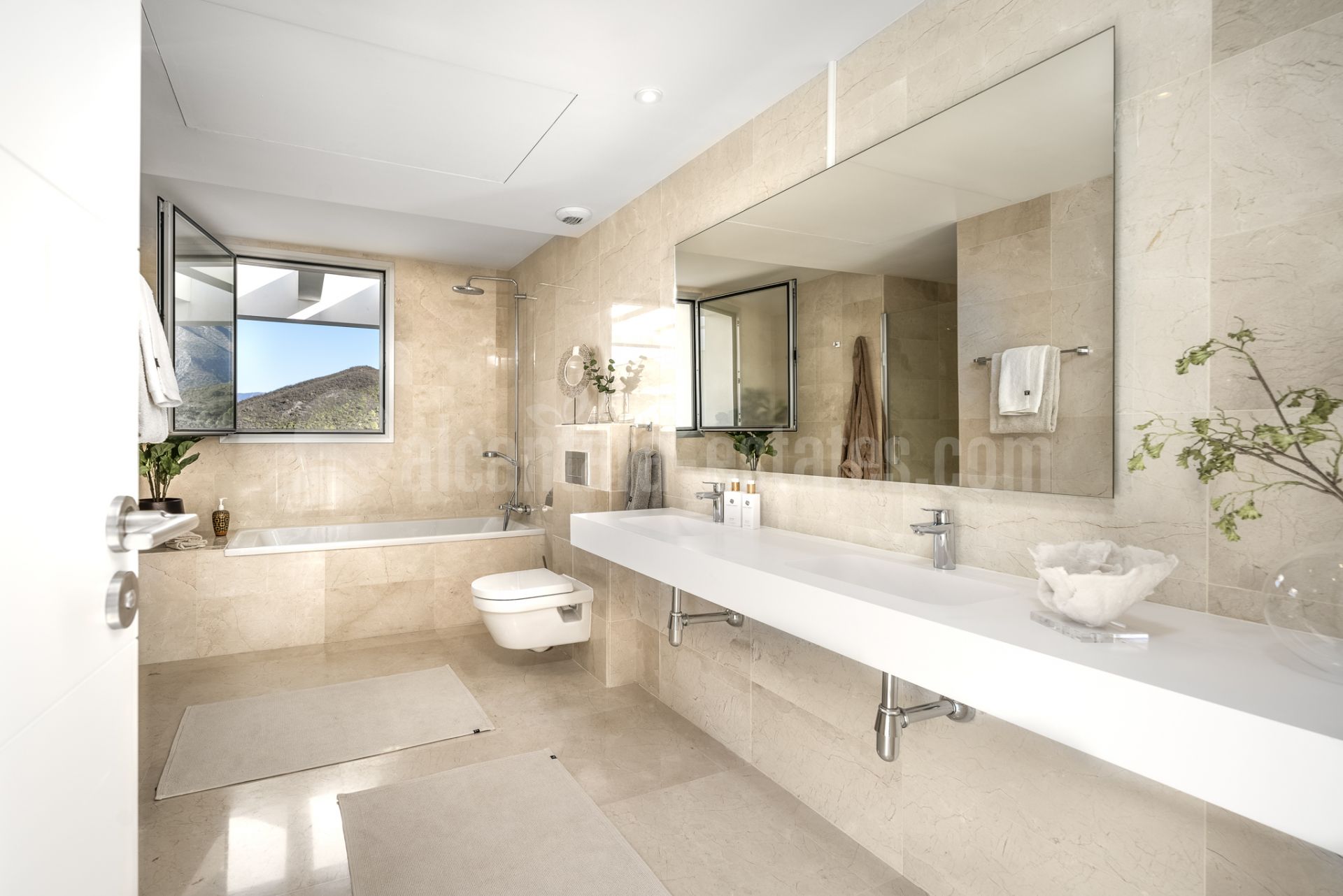 Duplex Penthouse in La Morelia de Marbella, Marbella