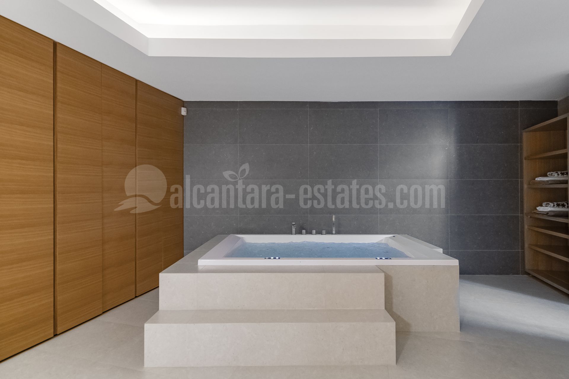 Casa en Costabella, Marbella