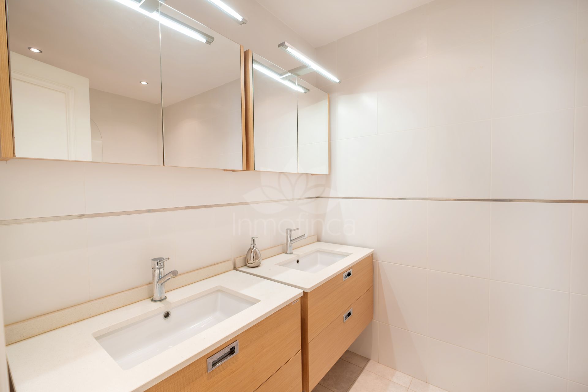 Adosado en La Quinta Hills, Benahavis