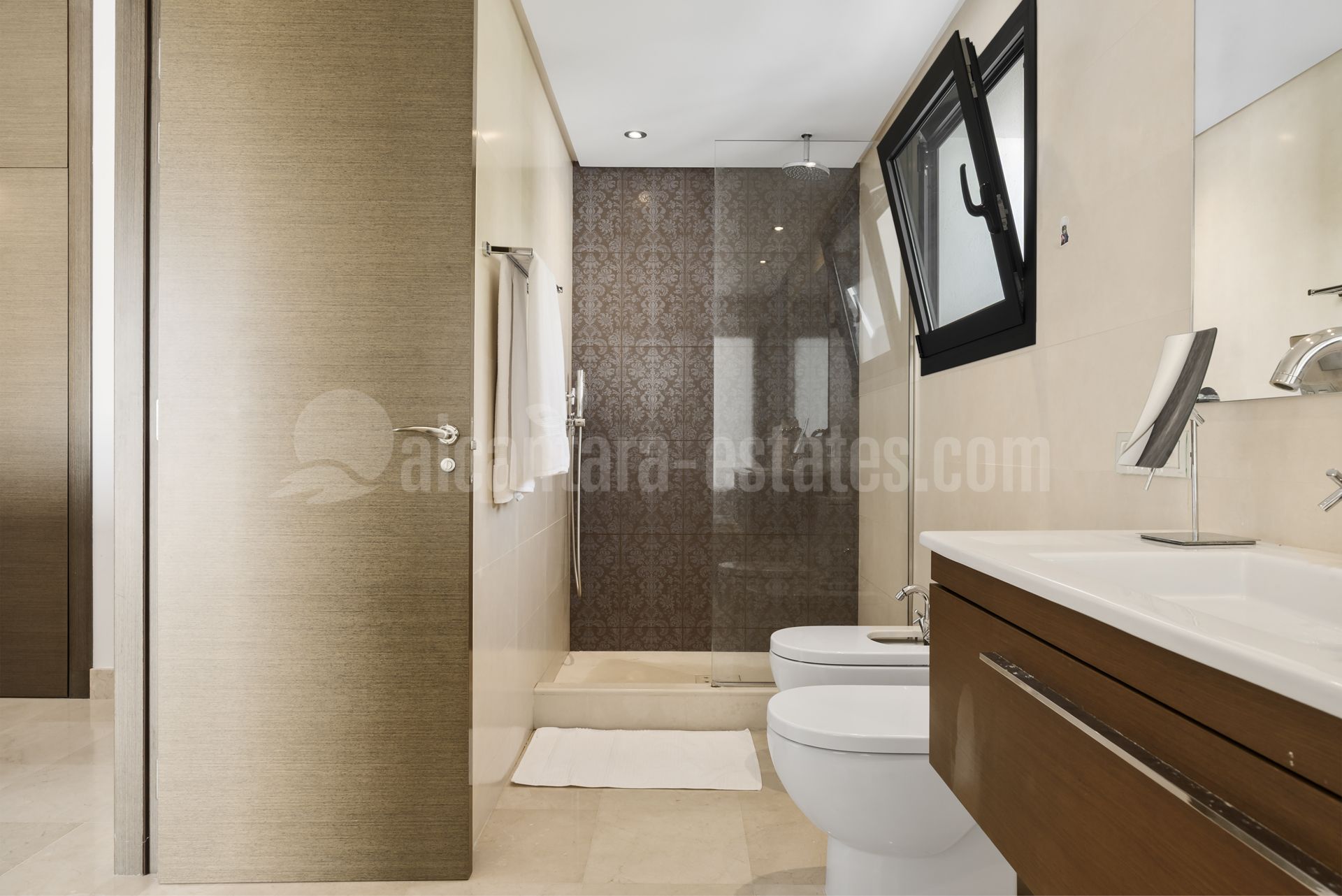 House in Atalaya Fairways, Benahavis