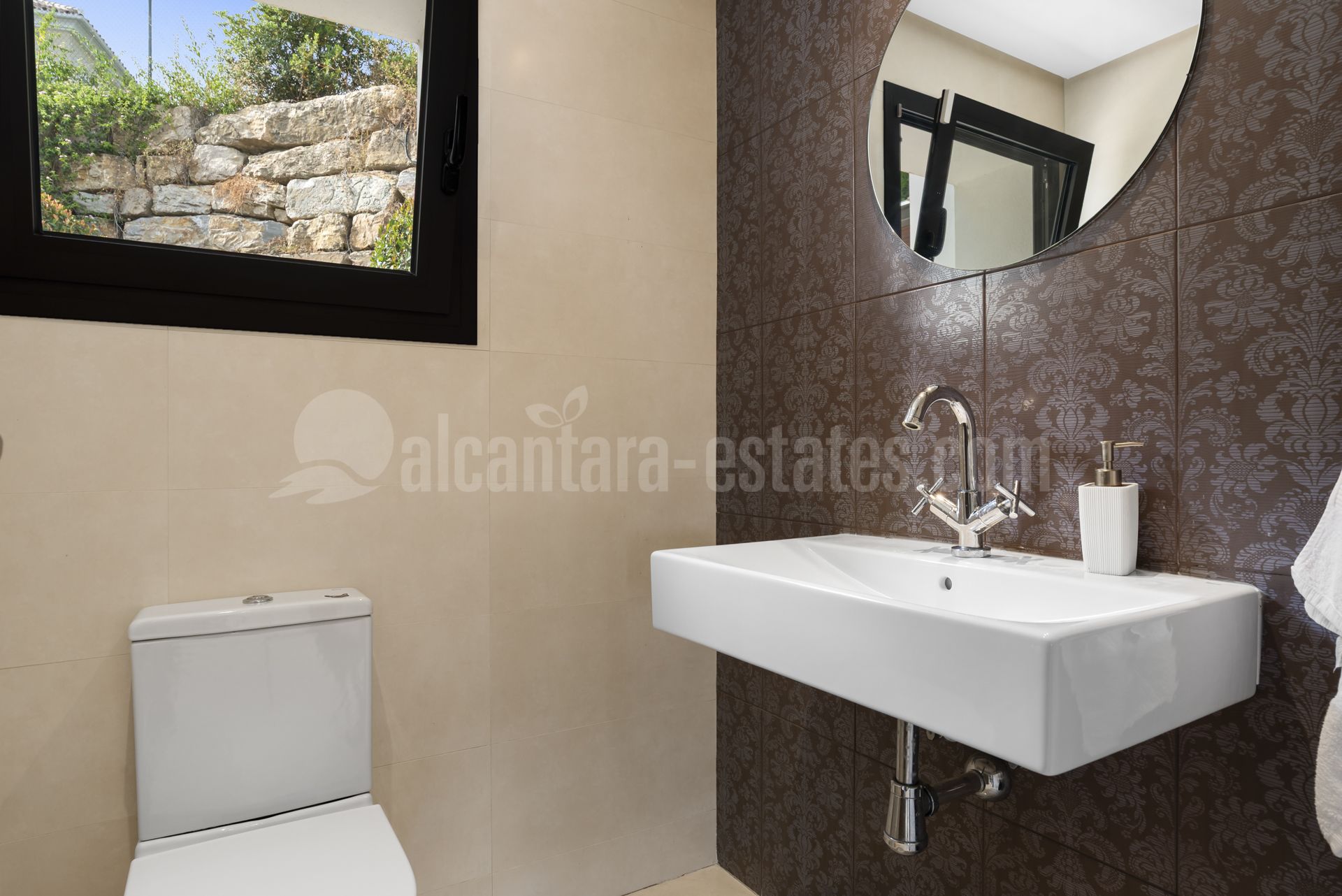 House in Atalaya Fairways, Benahavis