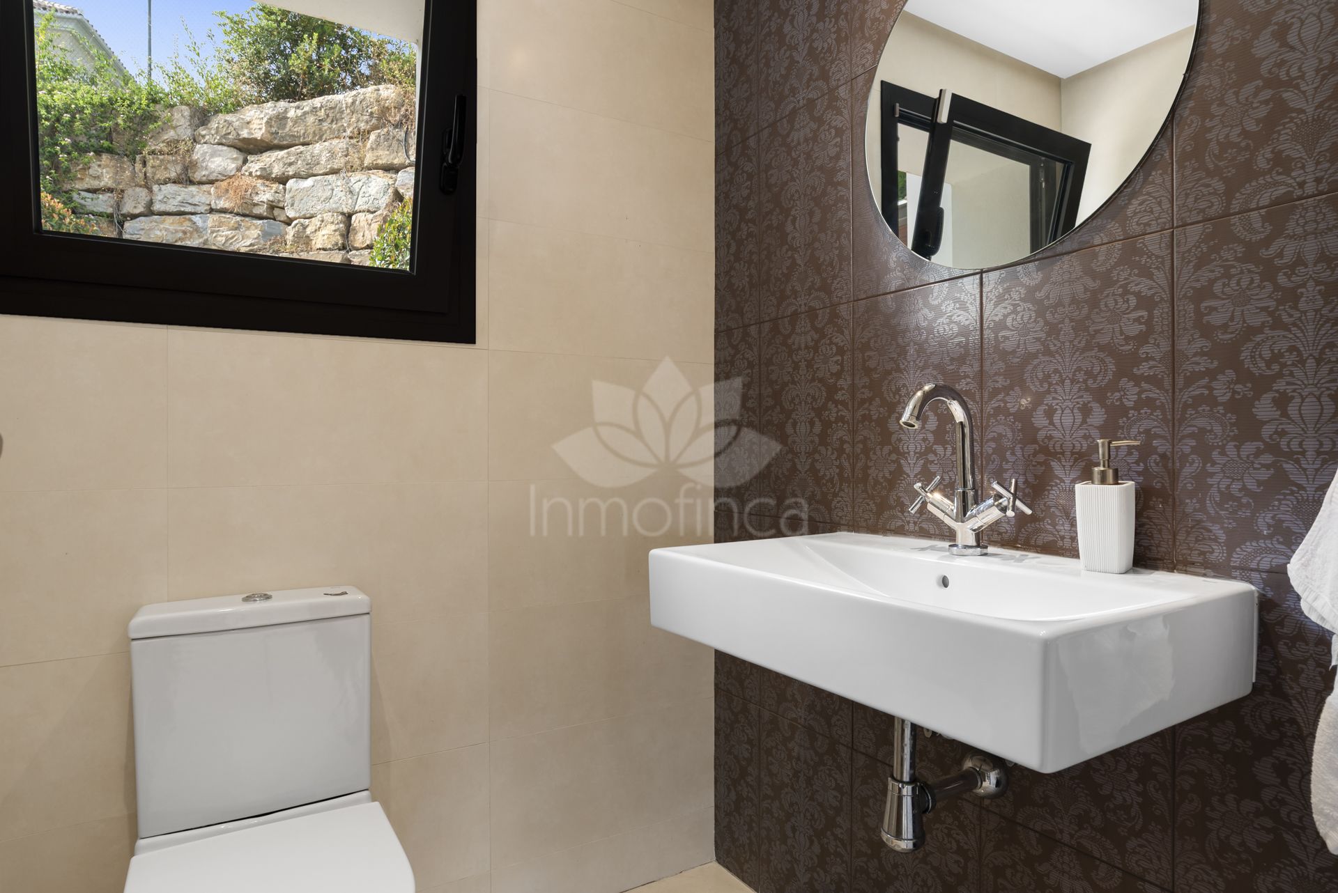 House in Atalaya Fairways, Benahavis