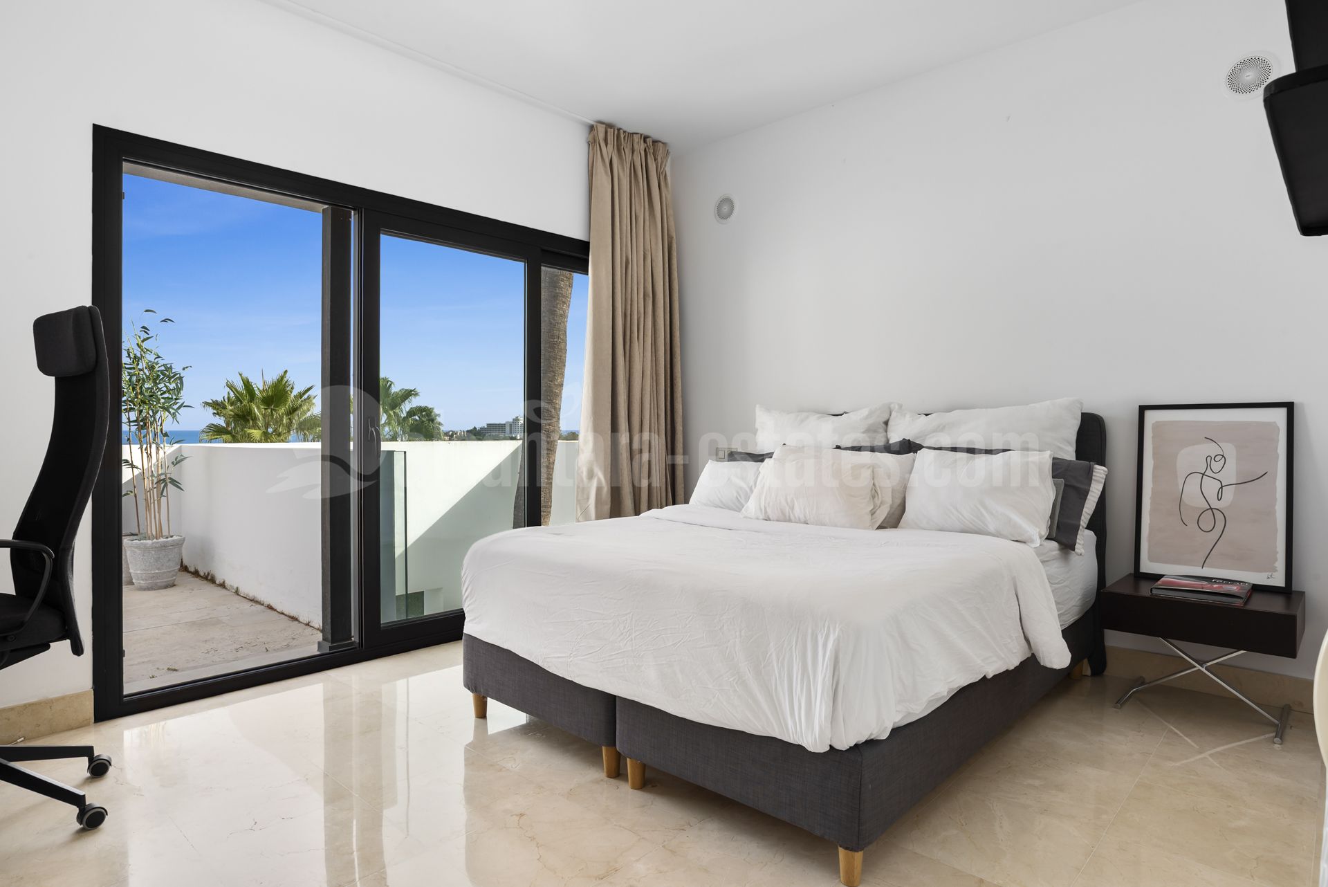 House in Atalaya Fairways, Benahavis