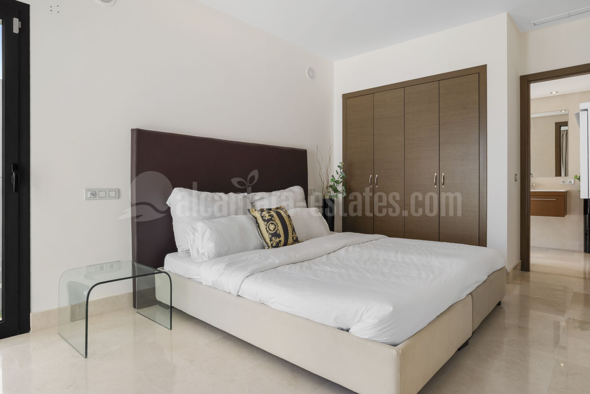 House in Atalaya Fairways, Benahavis