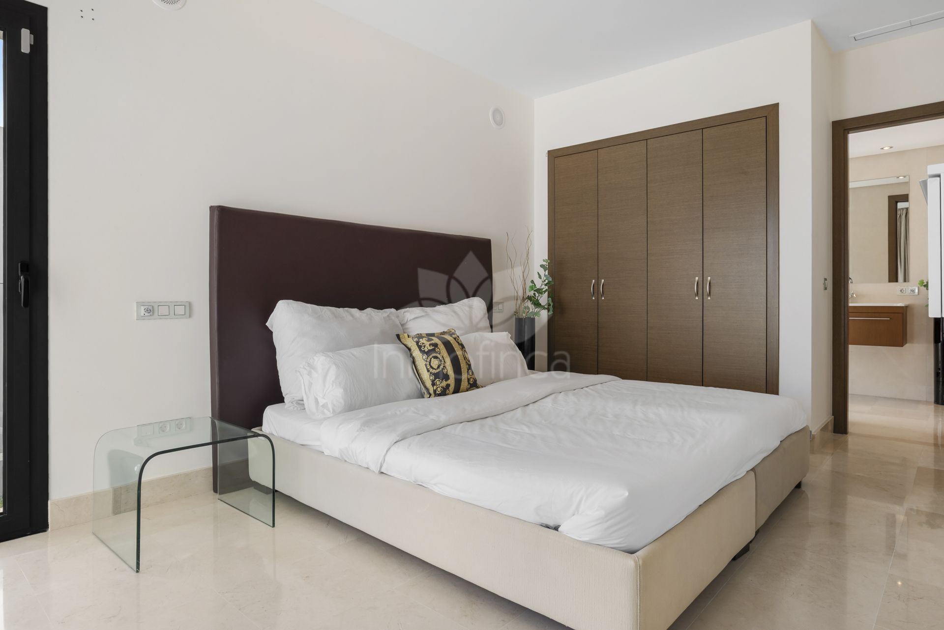 House in Atalaya Fairways, Benahavis