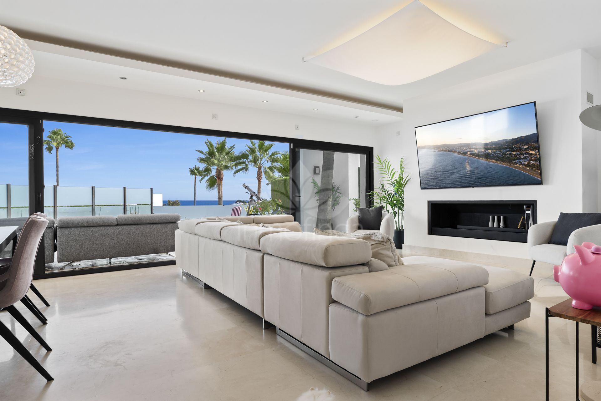 House in Atalaya Fairways, Benahavis