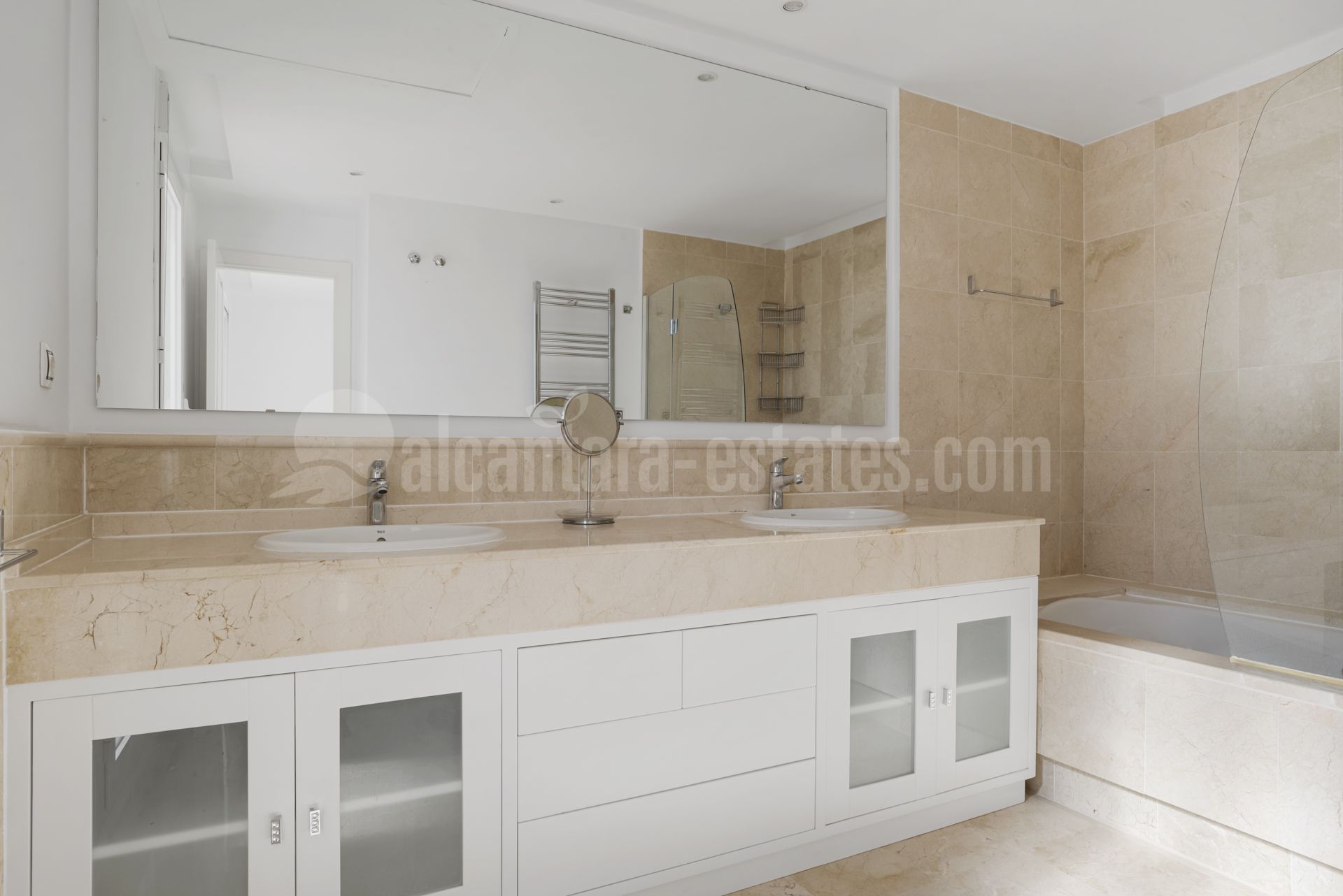 Duplex in Aloha Royal, Marbella