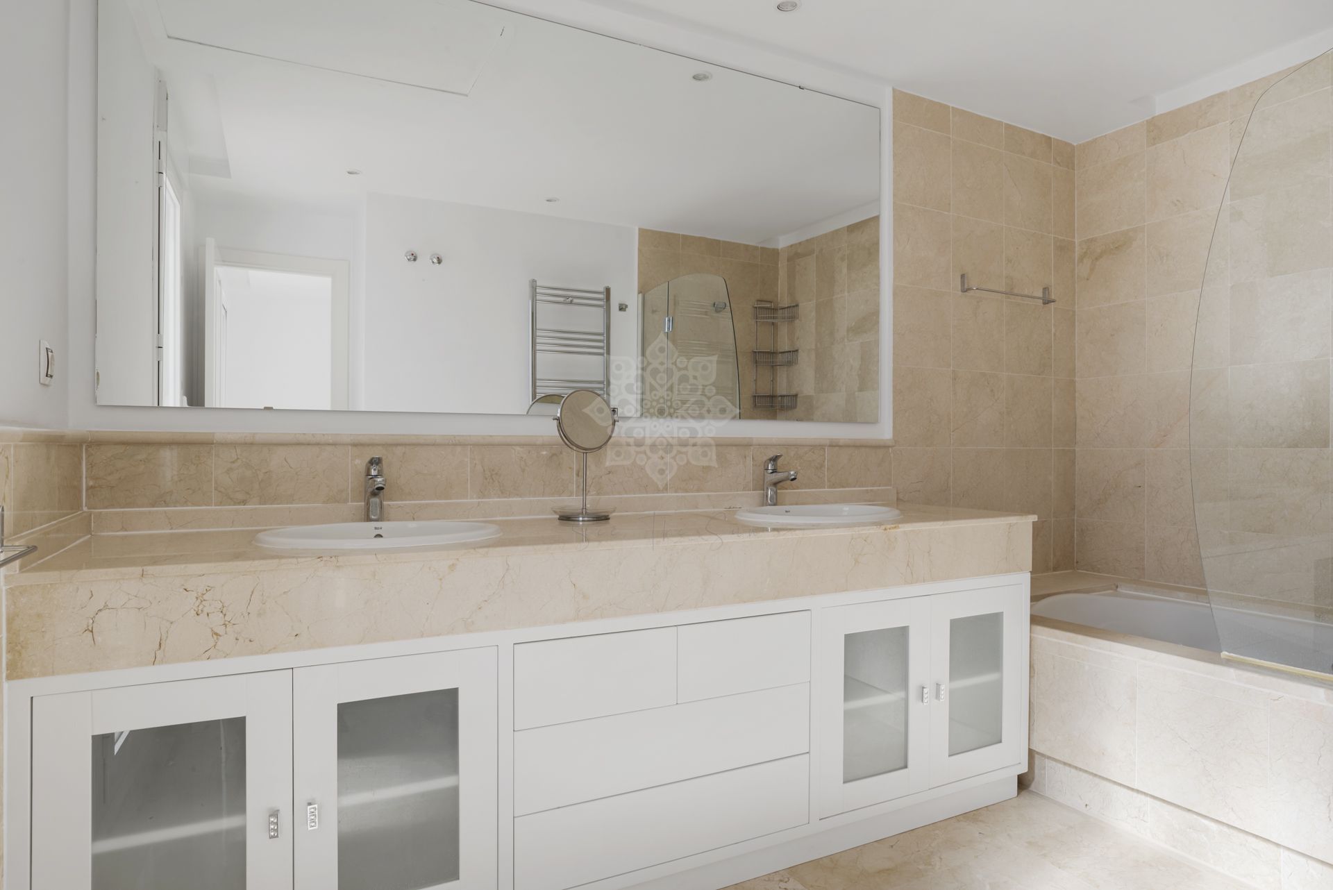 Duplex in Aloha Royal, Marbella