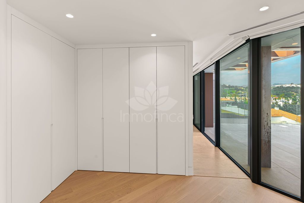 Duplex Penthouse in Estepona