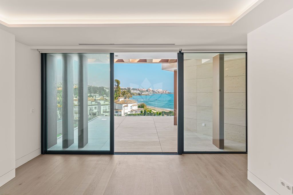 Duplex Penthouse in Estepona