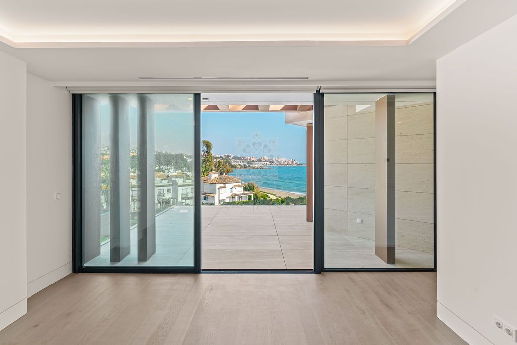 Duplex Penthouse in Estepona