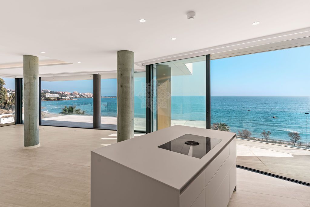 Duplex Penthouse in Estepona