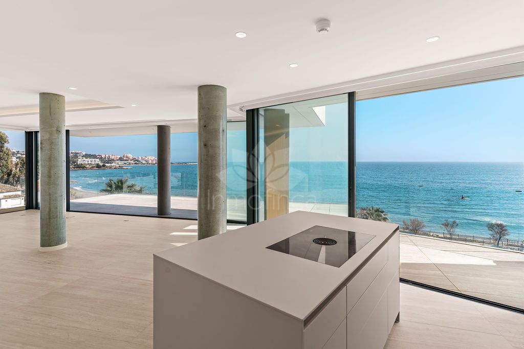 Duplex Penthouse in Estepona