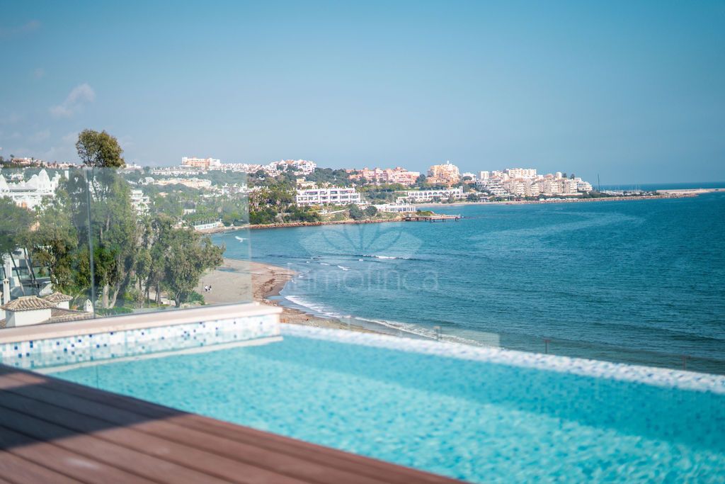 Duplex Penthouse in Estepona