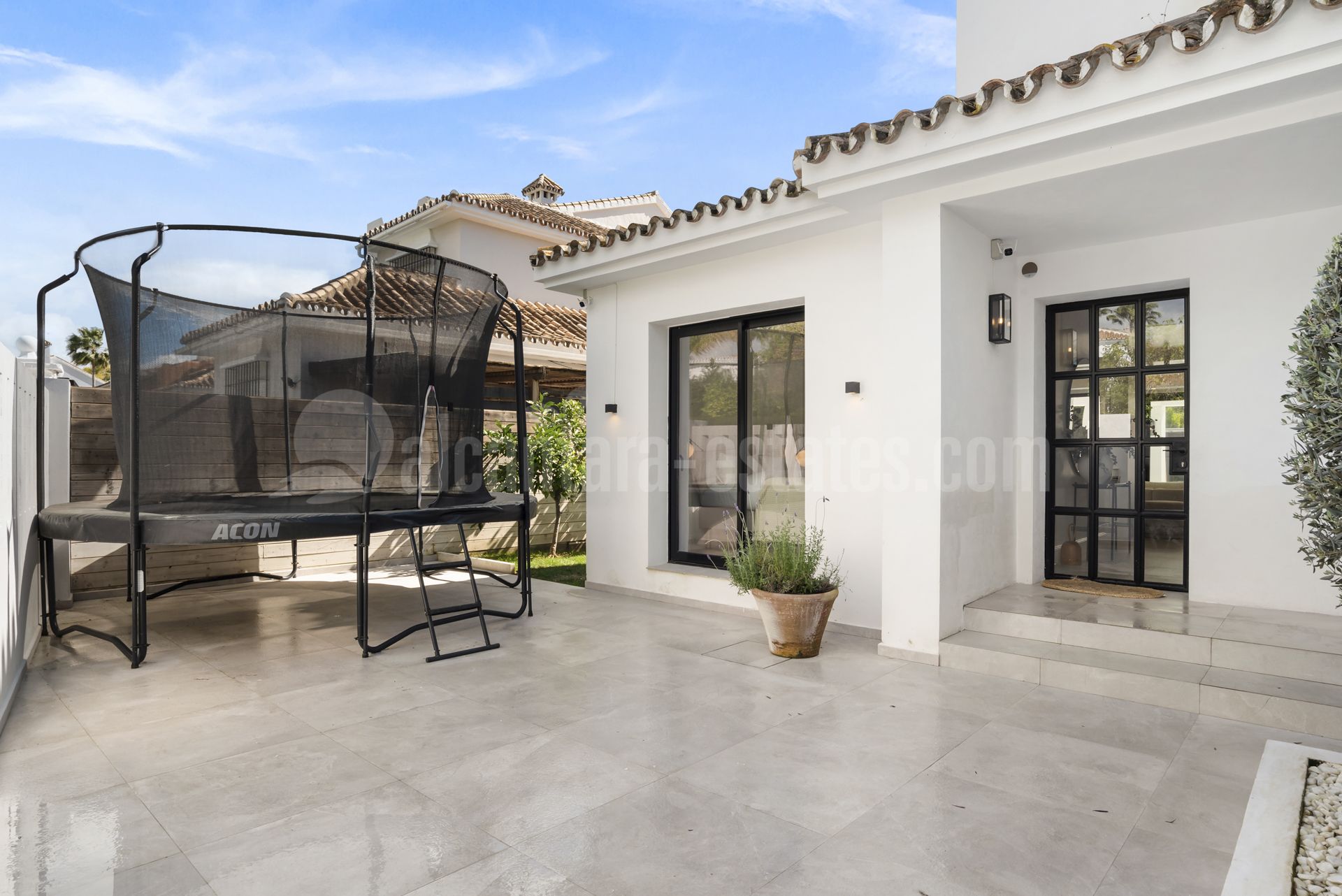 Villa en Nueva Andalucia, Marbella