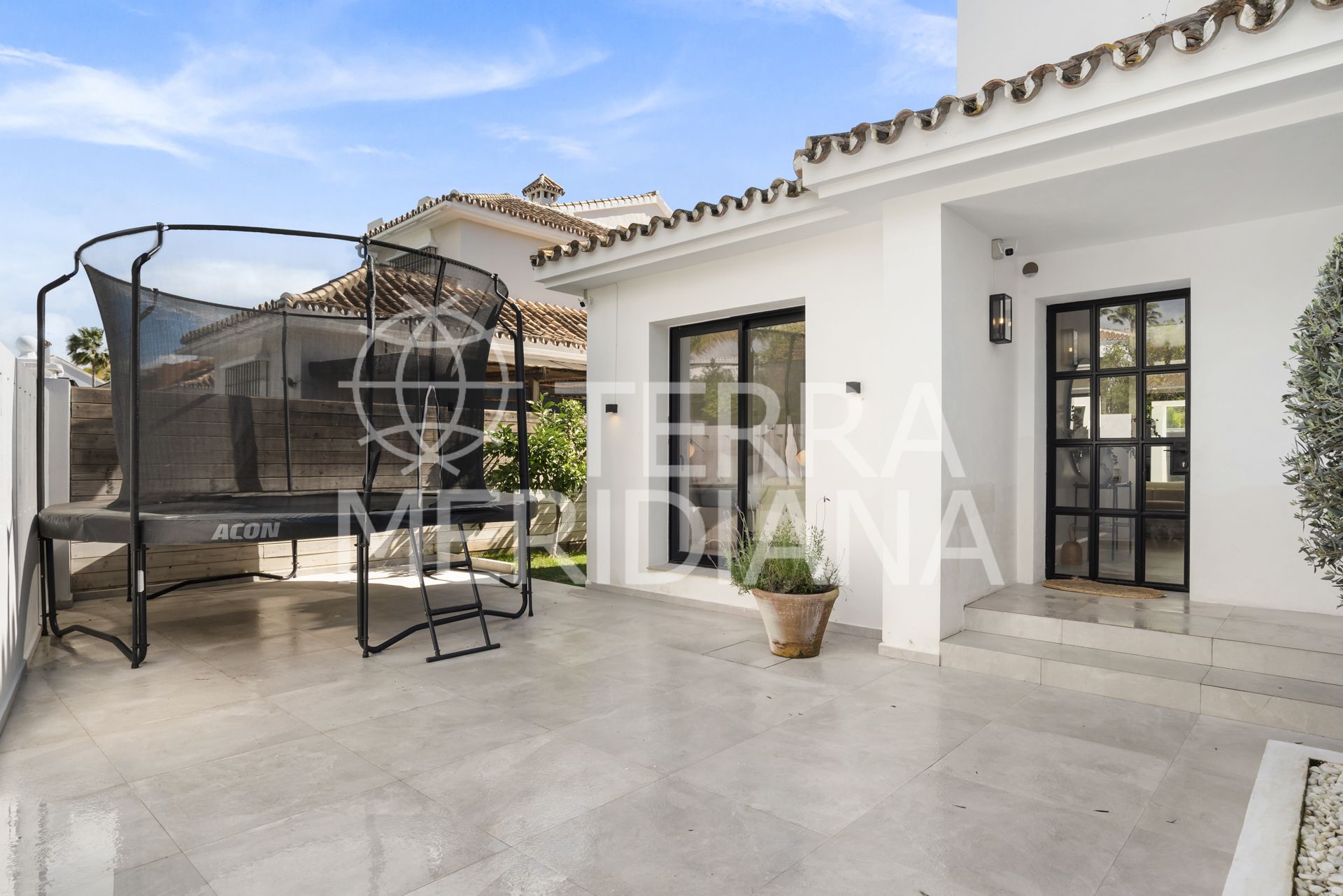 Villa in Nueva Andalucia, Marbella