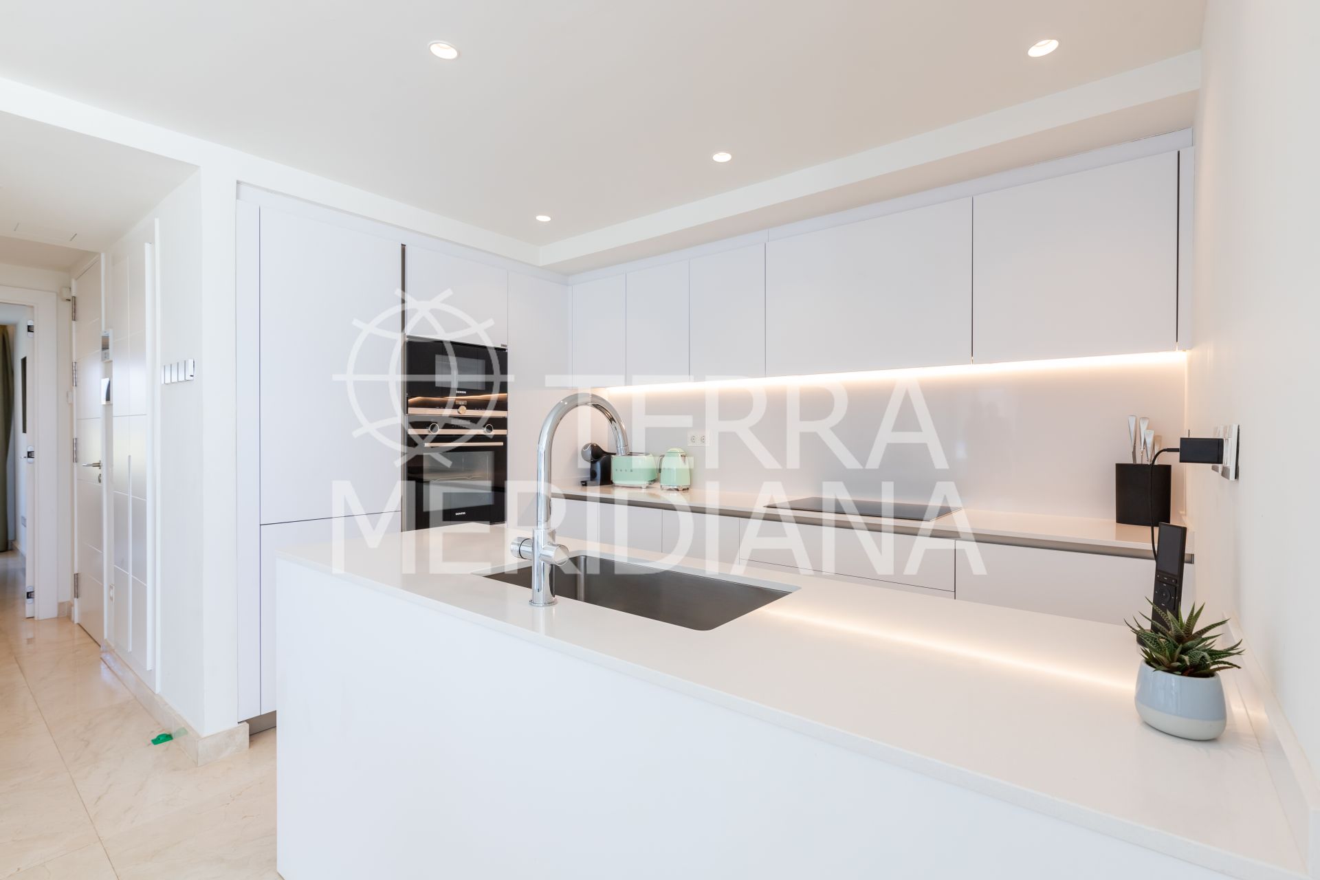 Apartment in Nueva Andalucia, Marbella