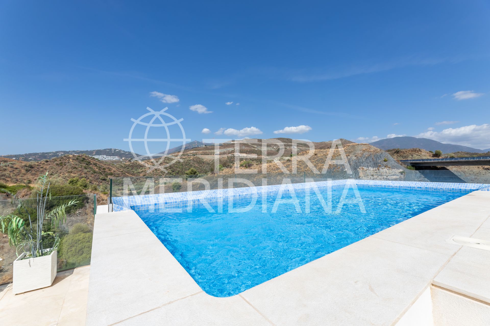 Apartment in Nueva Andalucia, Marbella