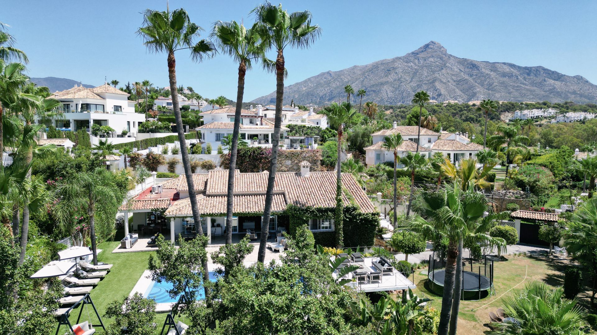 Villa in Las Brisas del Golf, Marbella