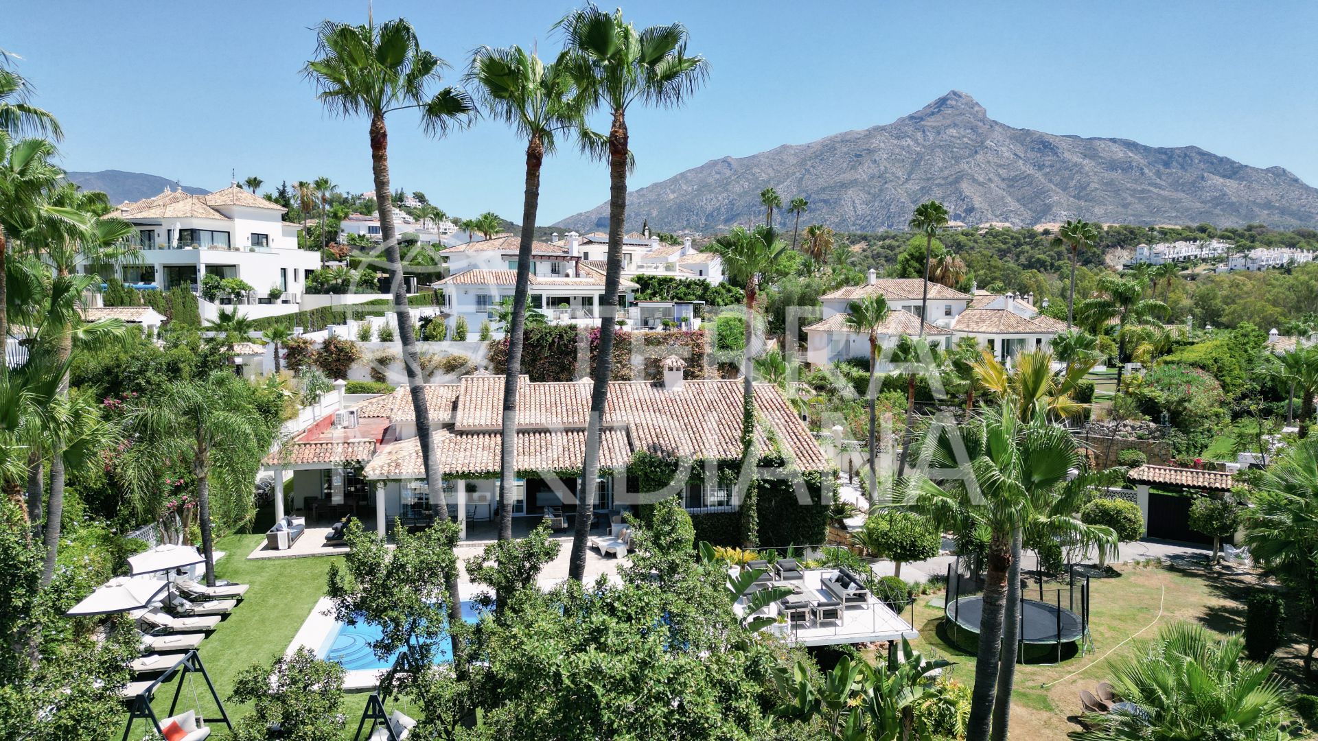 Villa in Las Brisas del Golf, Marbella