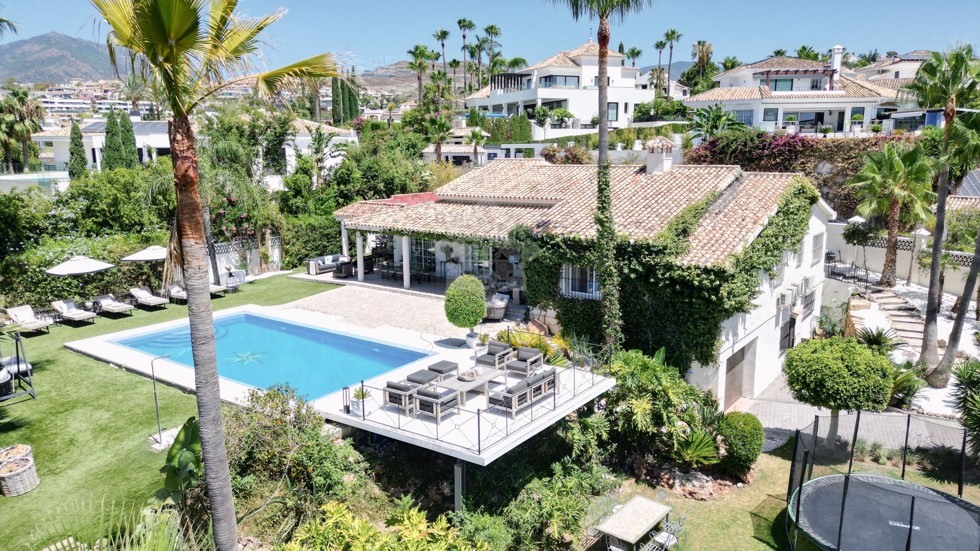 Villa in Las Brisas del Golf, Marbella
