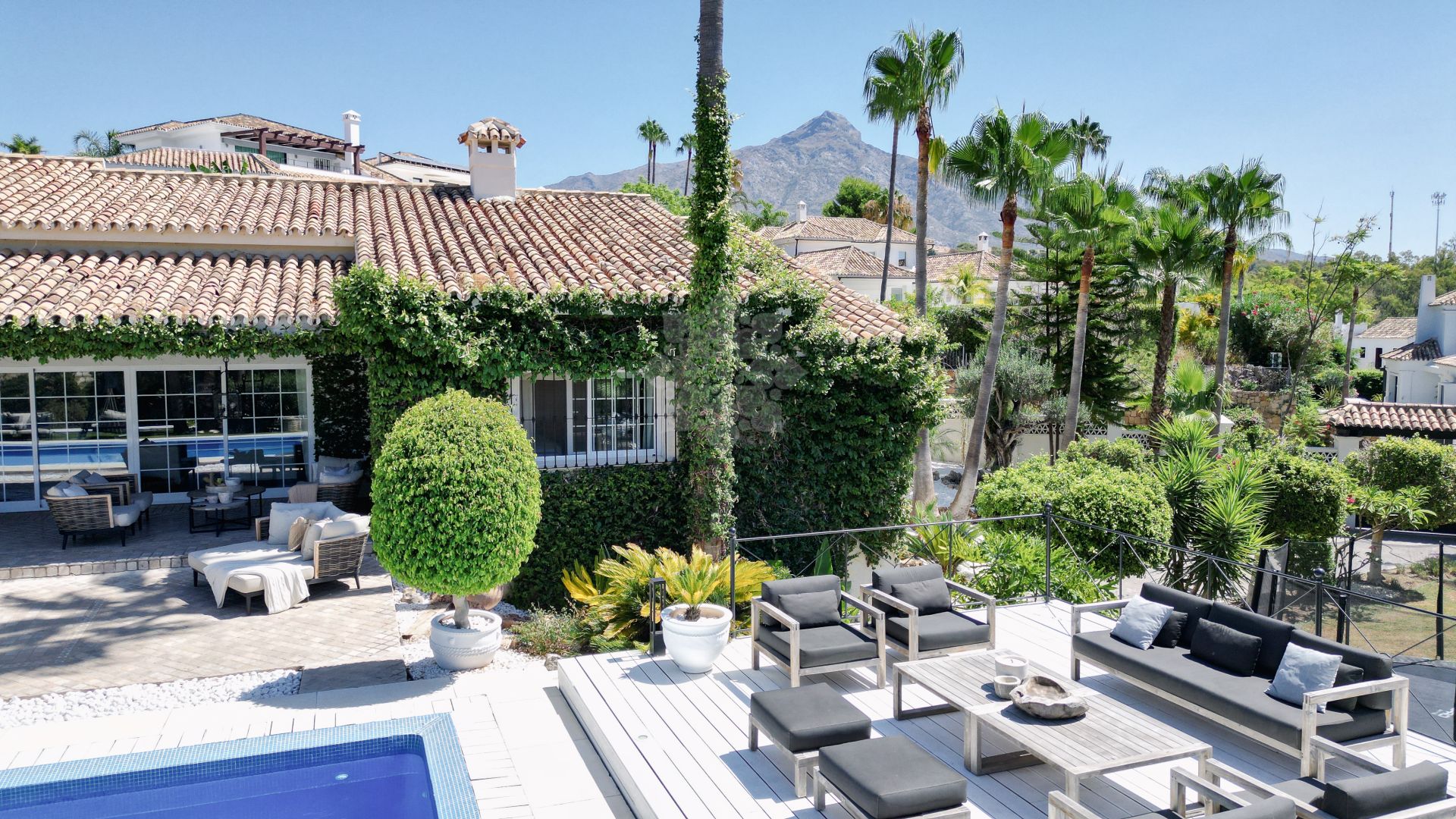 Villa in Las Brisas del Golf, Marbella