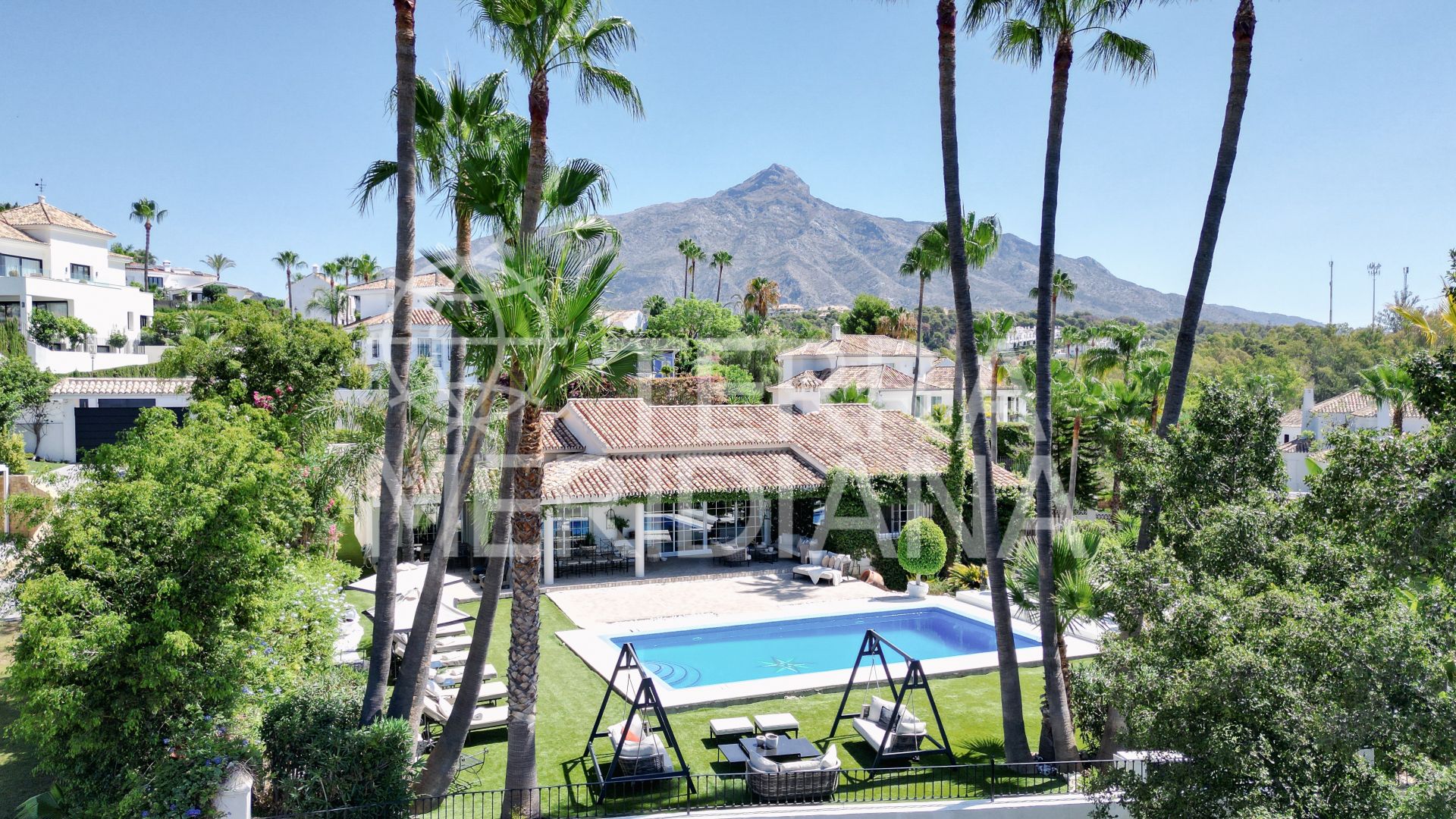 Villa in Las Brisas del Golf, Marbella