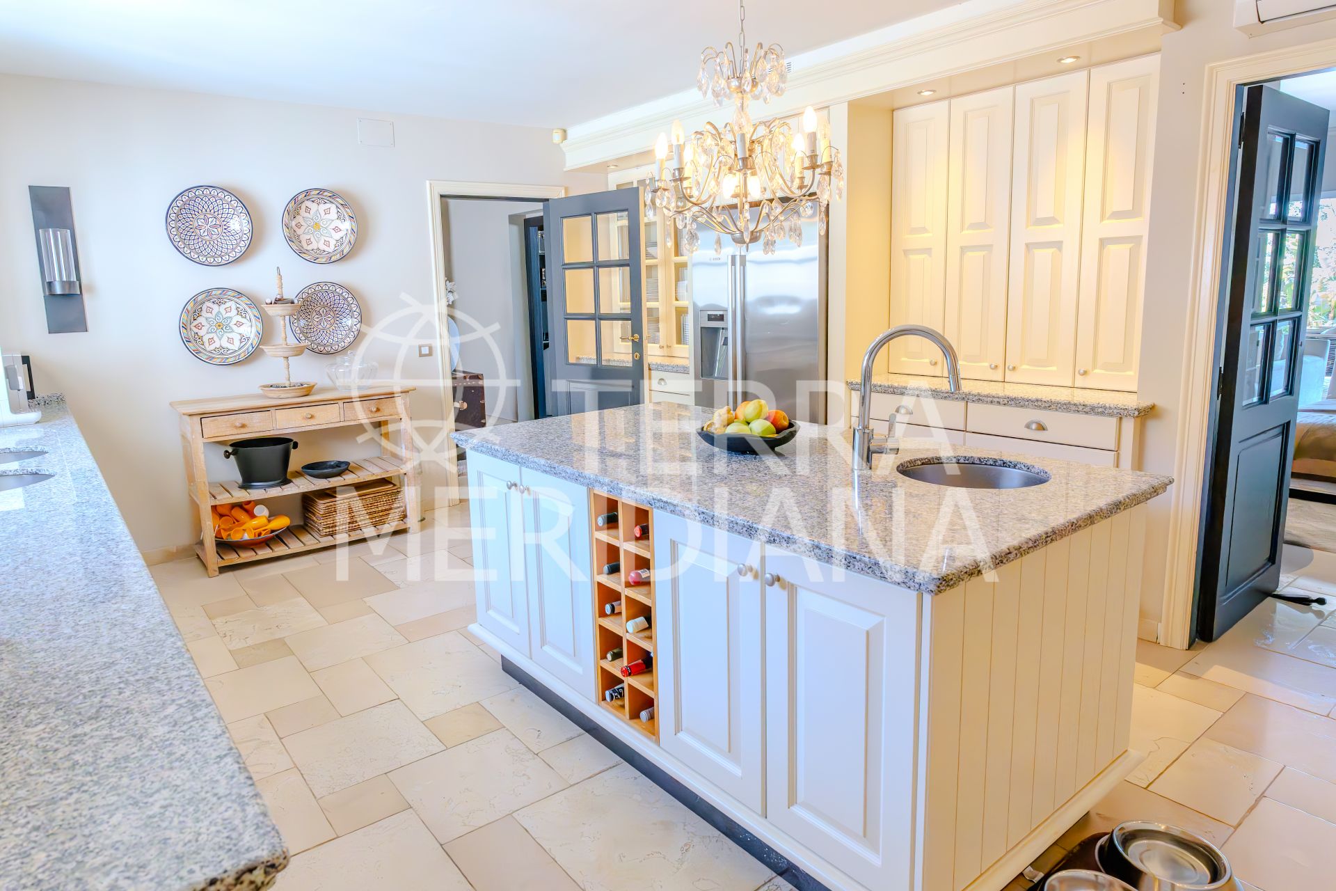 Villa in Las Brisas del Golf, Marbella